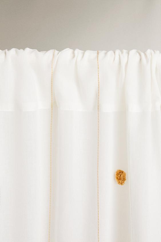 RIDEAU À POMPONS OPACITÉ FAIBLE - Écru de Zara - Image 2