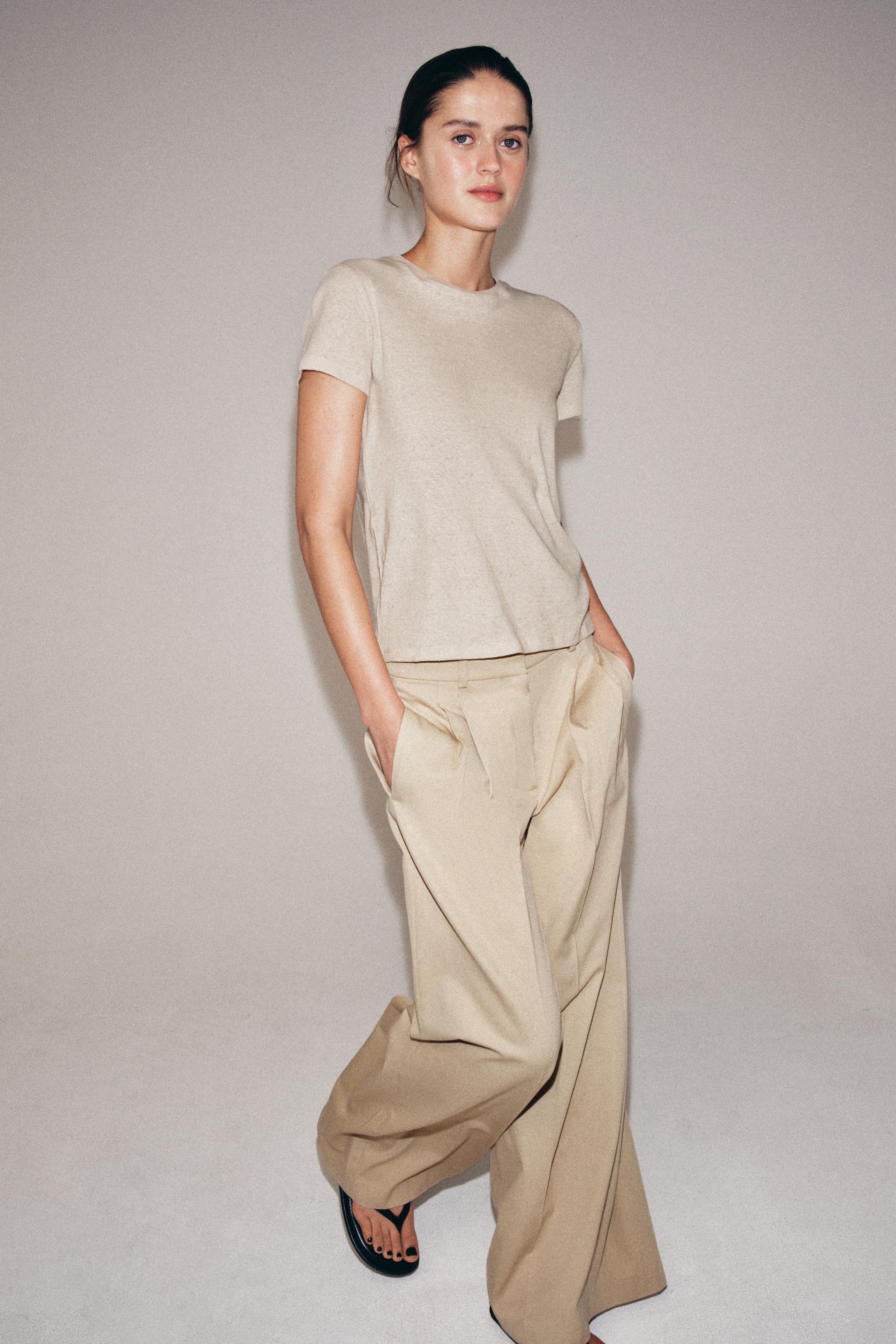 SHORT SLEEVE LINEN BLEND T-SHIRT