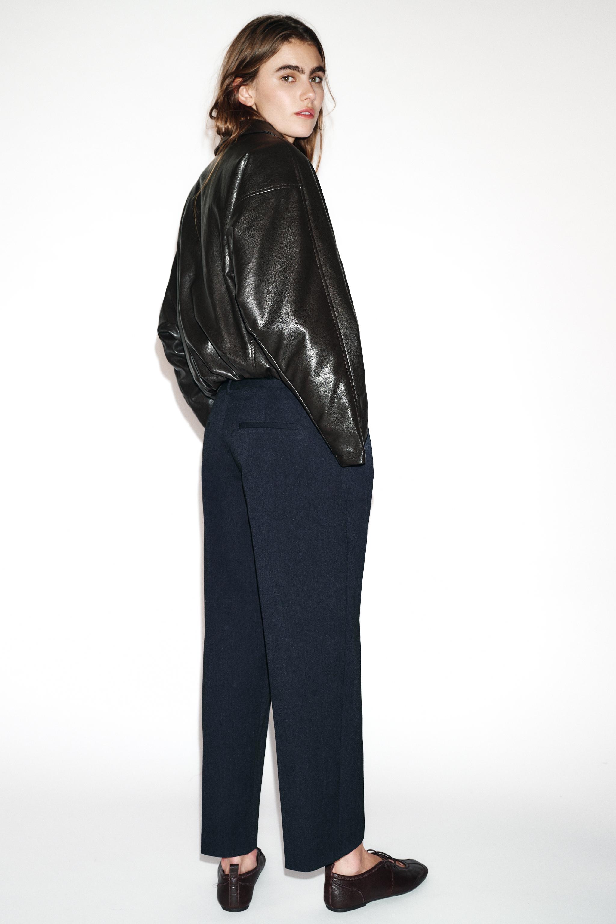 STRAIGHT-LEG PANTS WITH BELT