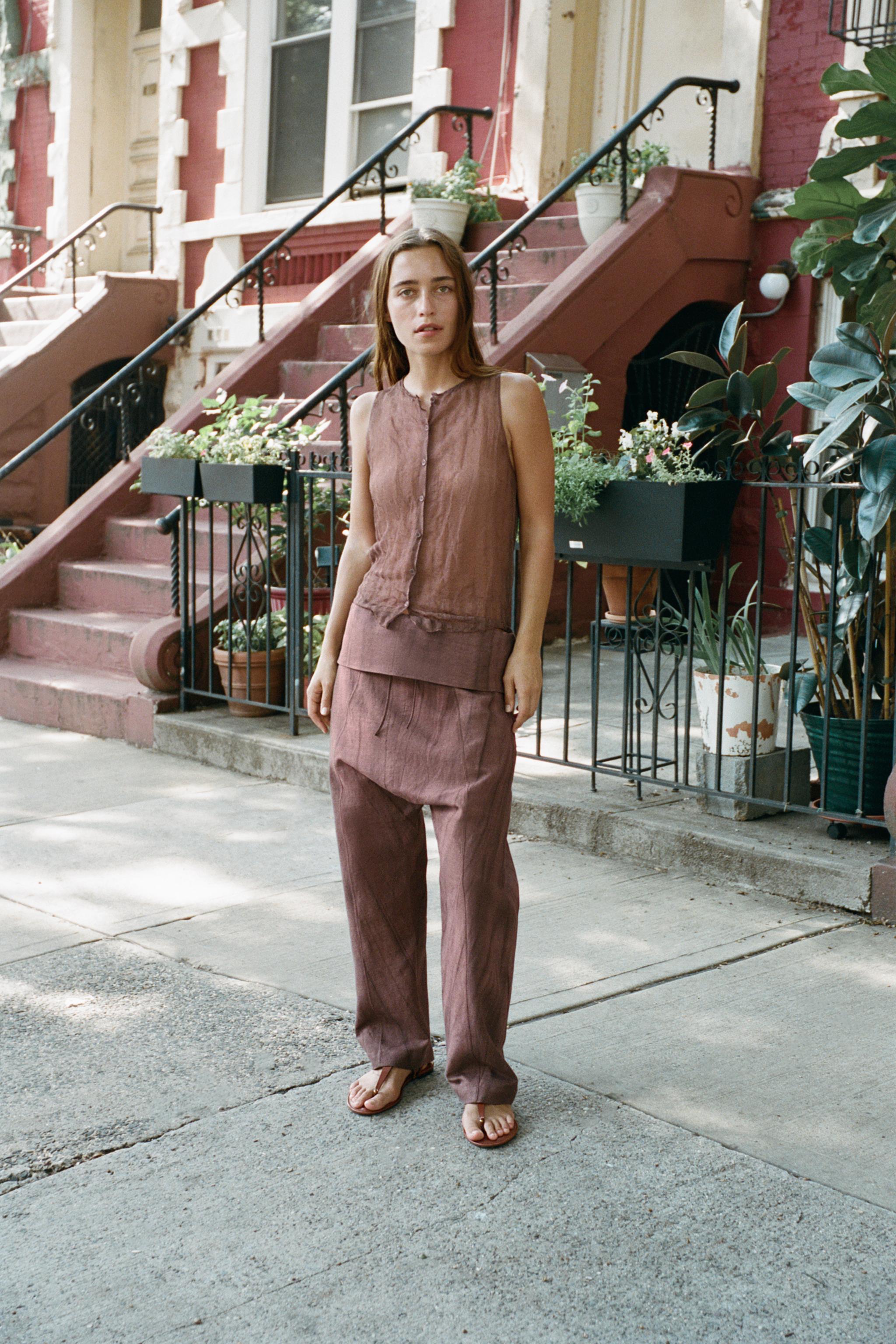 BUTTONED CRINKLE EFFECT TOP — Brown