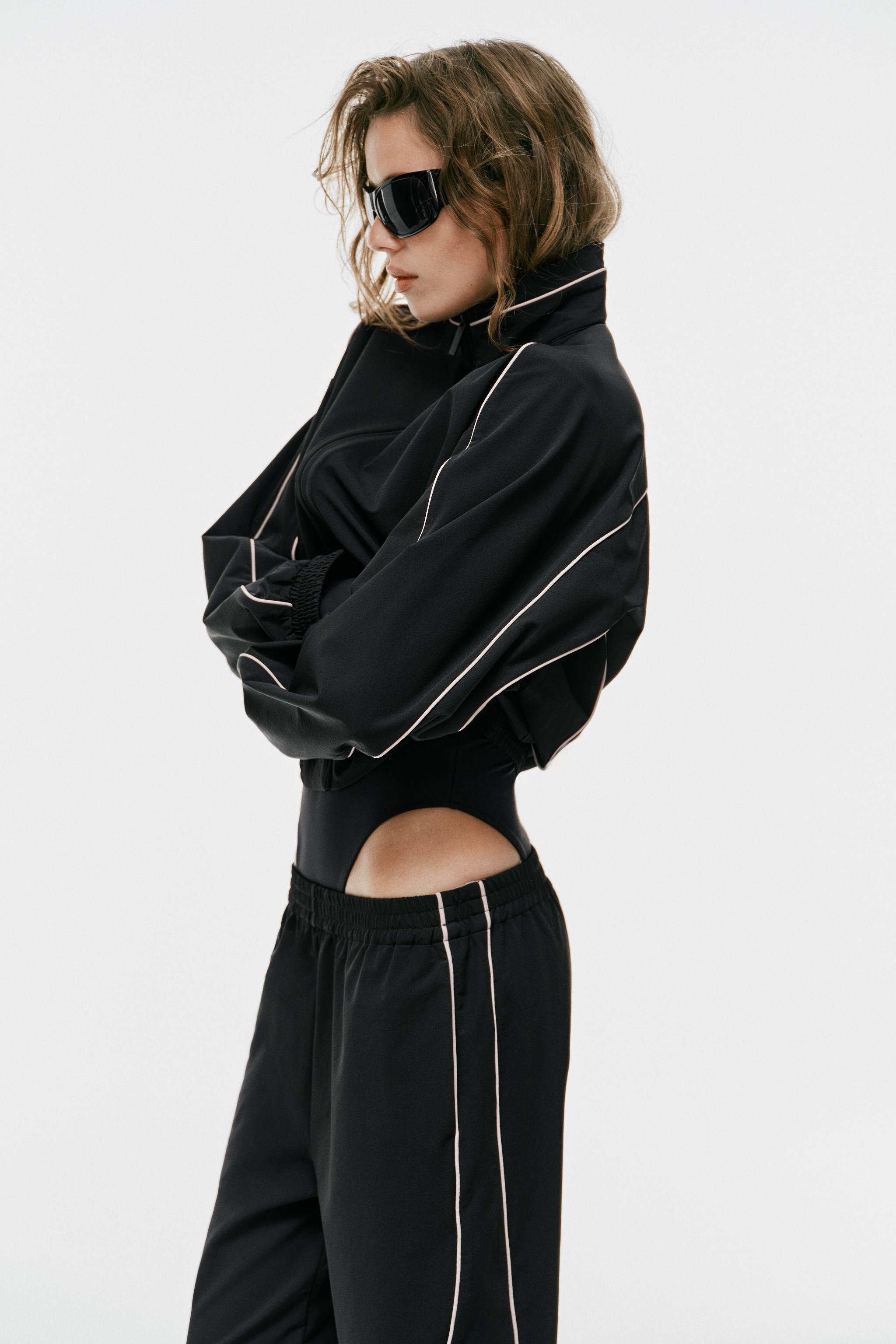 CONTRAST PIPING TECHNICAL JACKET