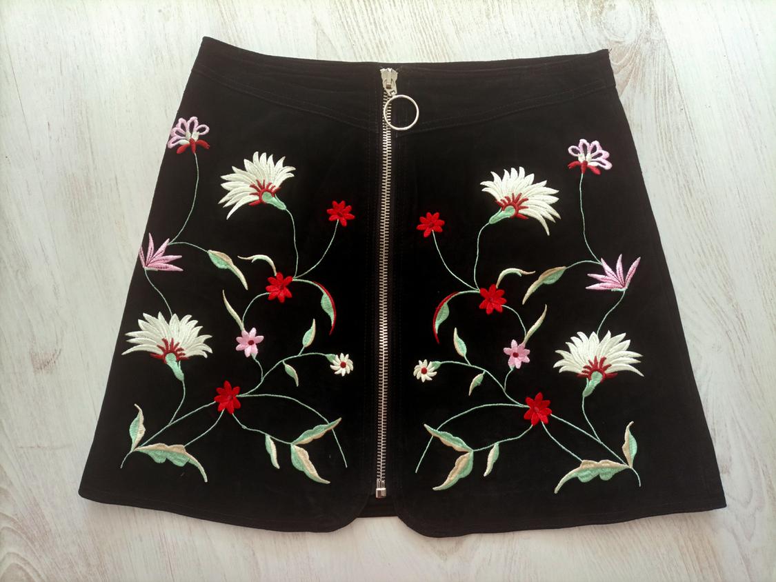 SUEDE MINI SKIRT WITH PRINT
