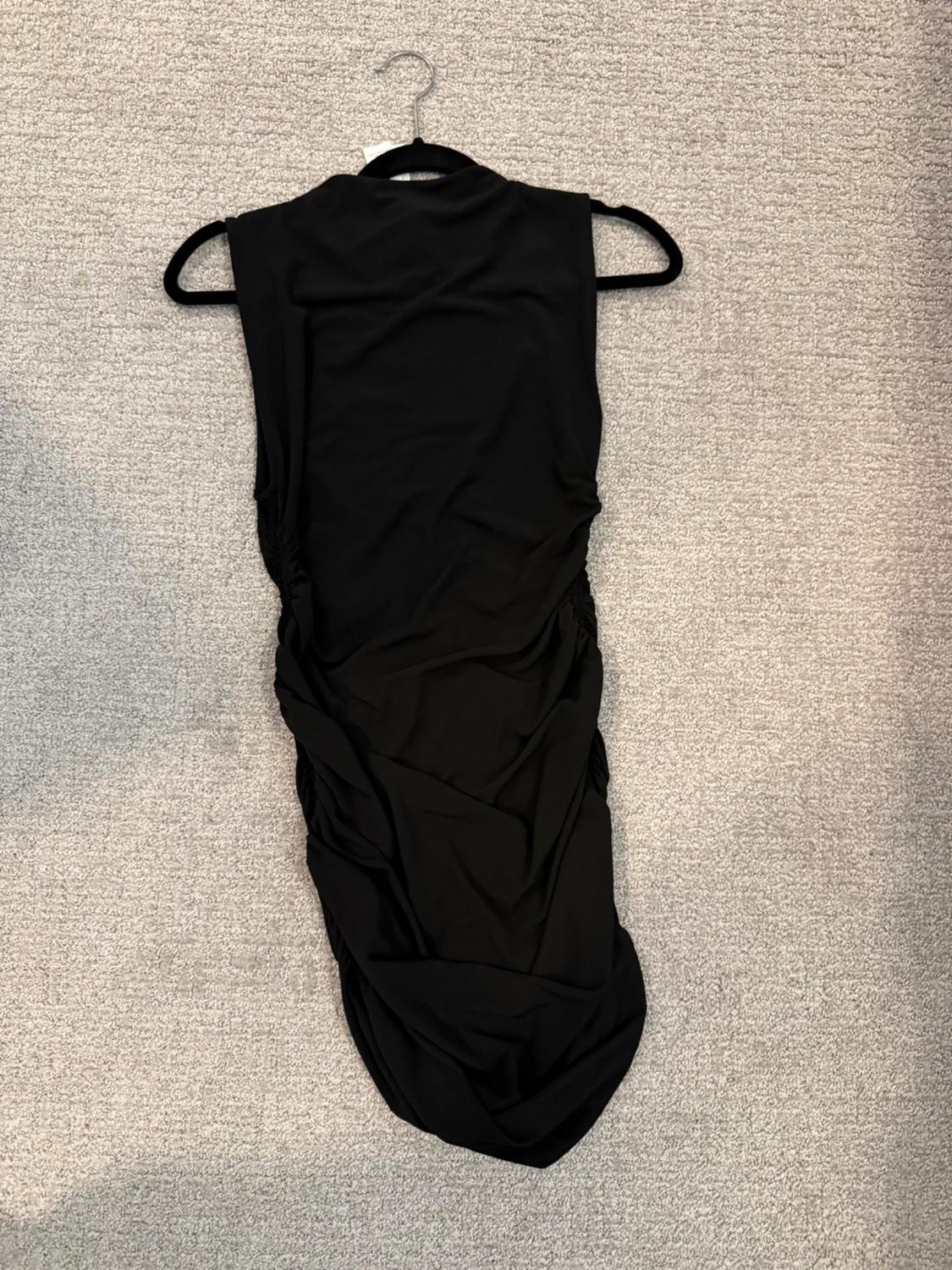 DRESS WITH RUCHING - Image 2