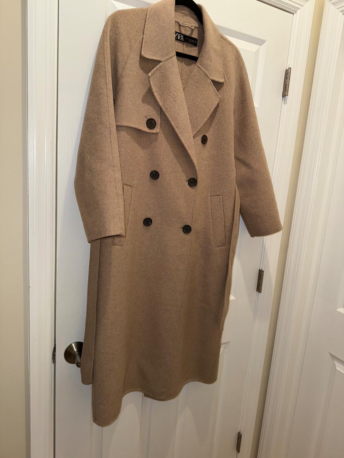 BELTED WOOL BLEND COAT
