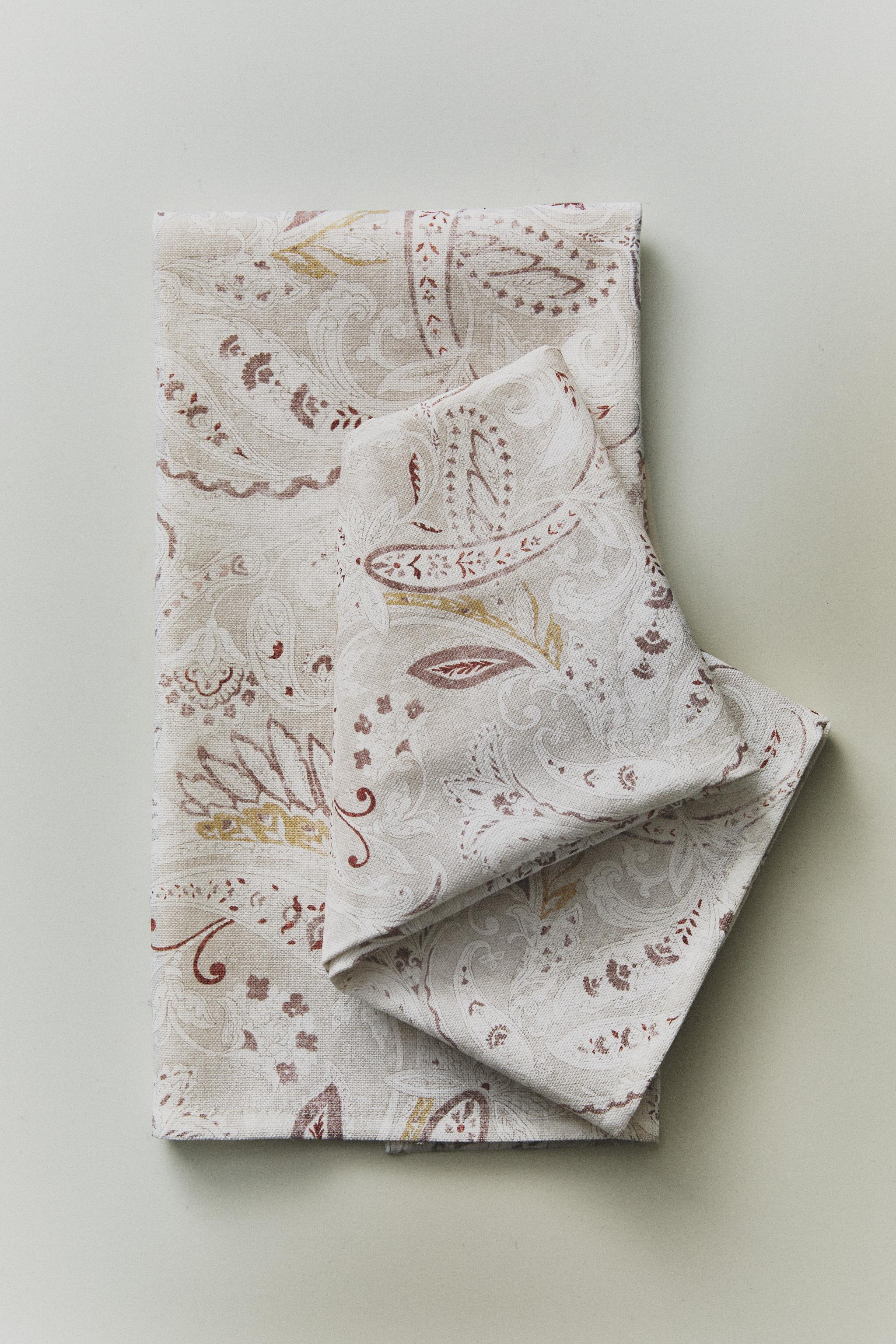 PACK OF PAISLEY PRINT TEA TOWELS (PACK OF 2)