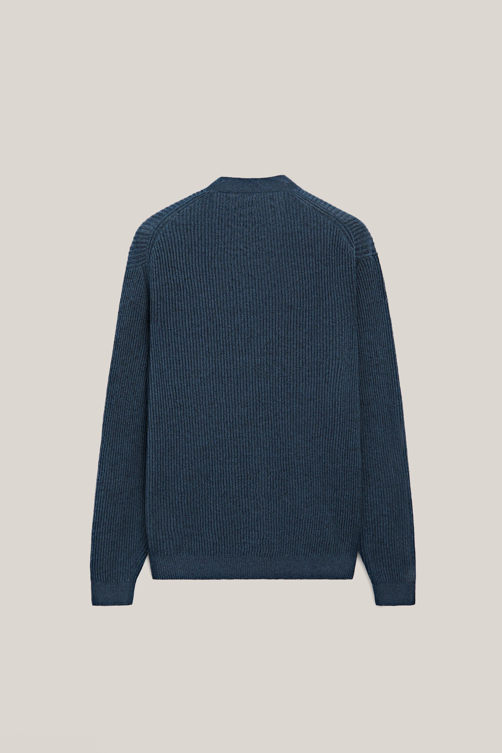 Knit V-neck cardigan - LIMITED EDITION