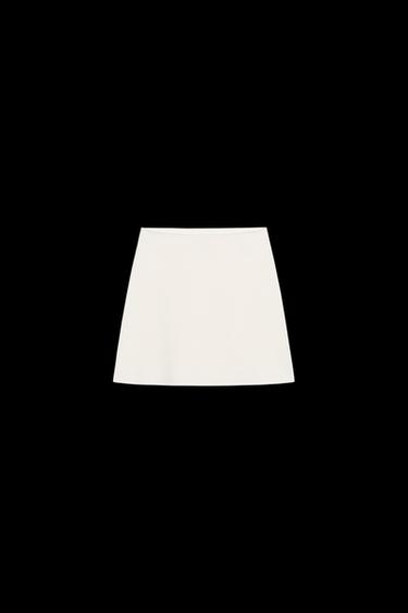 FALDA MINI PUNTO LISO - Blanco de Zara - Imagen 0