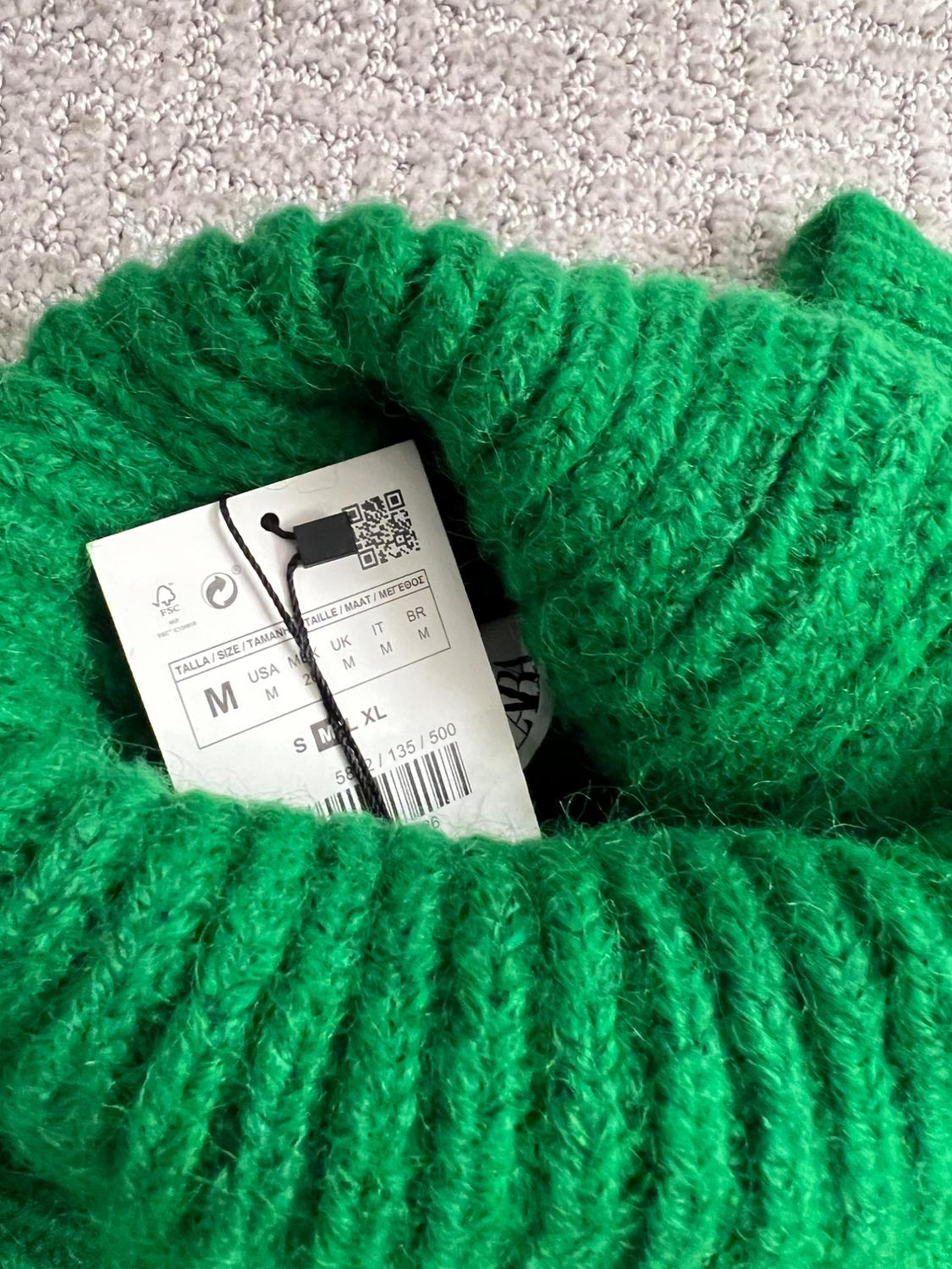 KNIT SWEATER WITH RIPS - Image 3