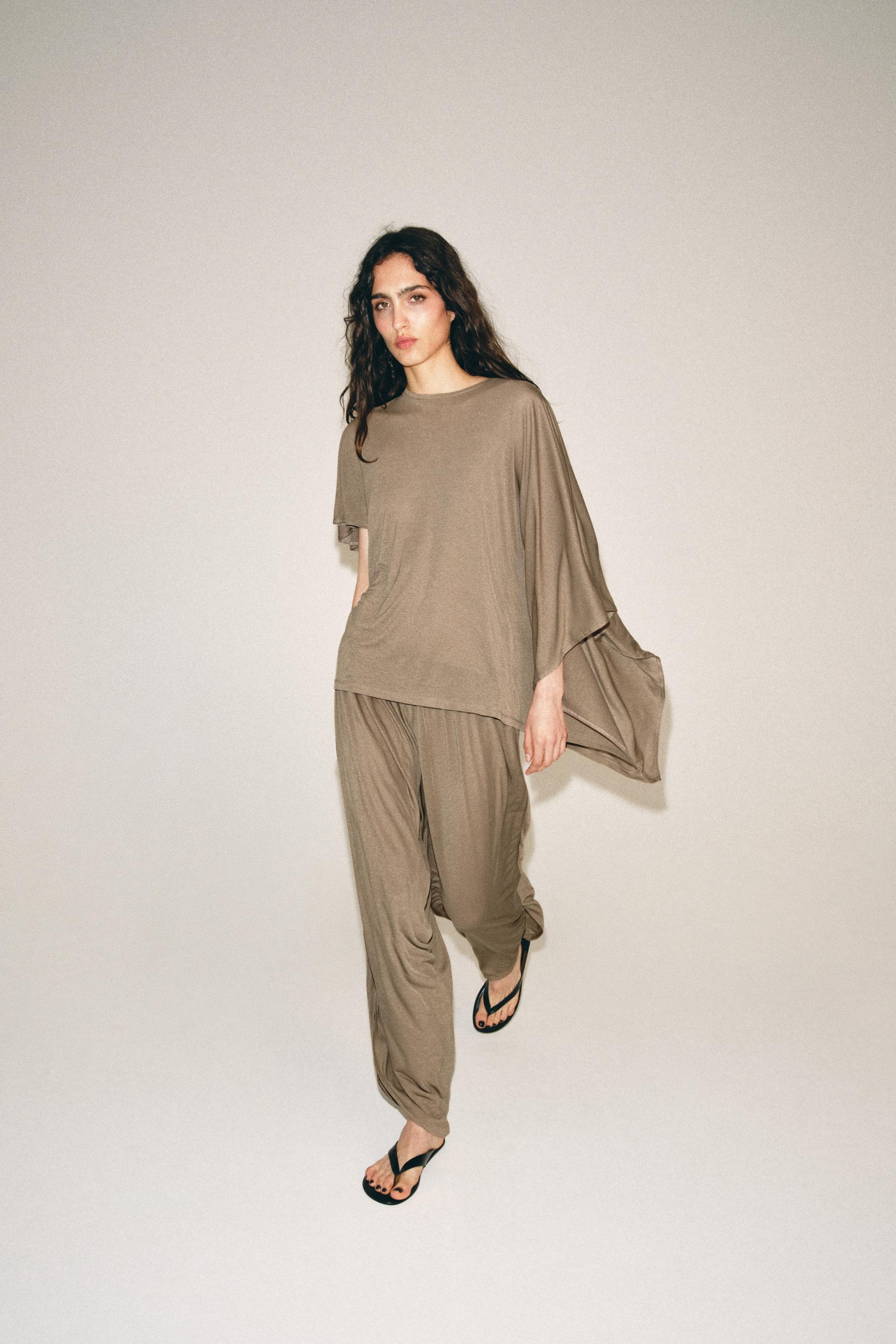 ケープ＆フルイドパンツ セットアップ | ZARA Japan / 日本