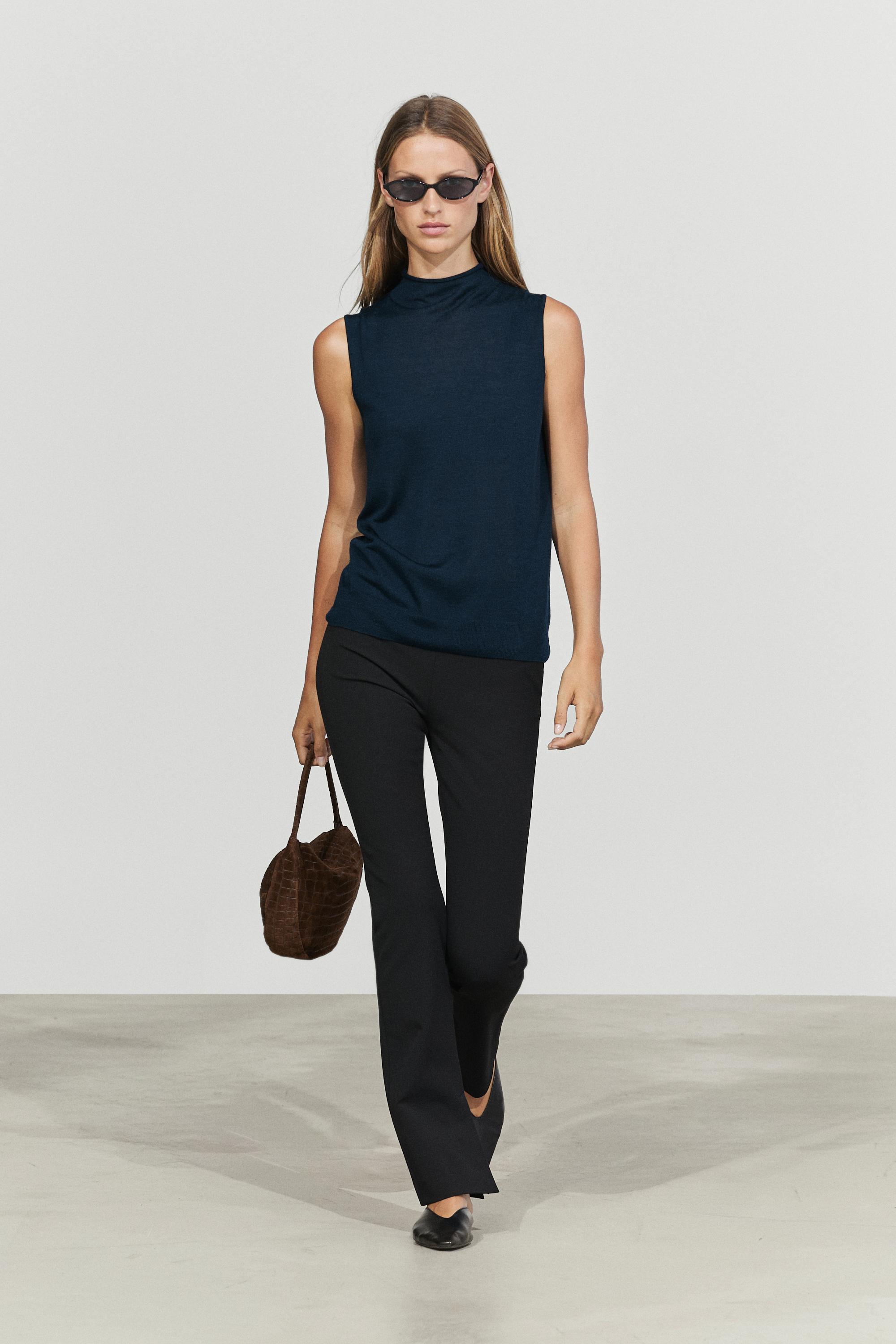 100% wool mock turtleneck knit top — Blue