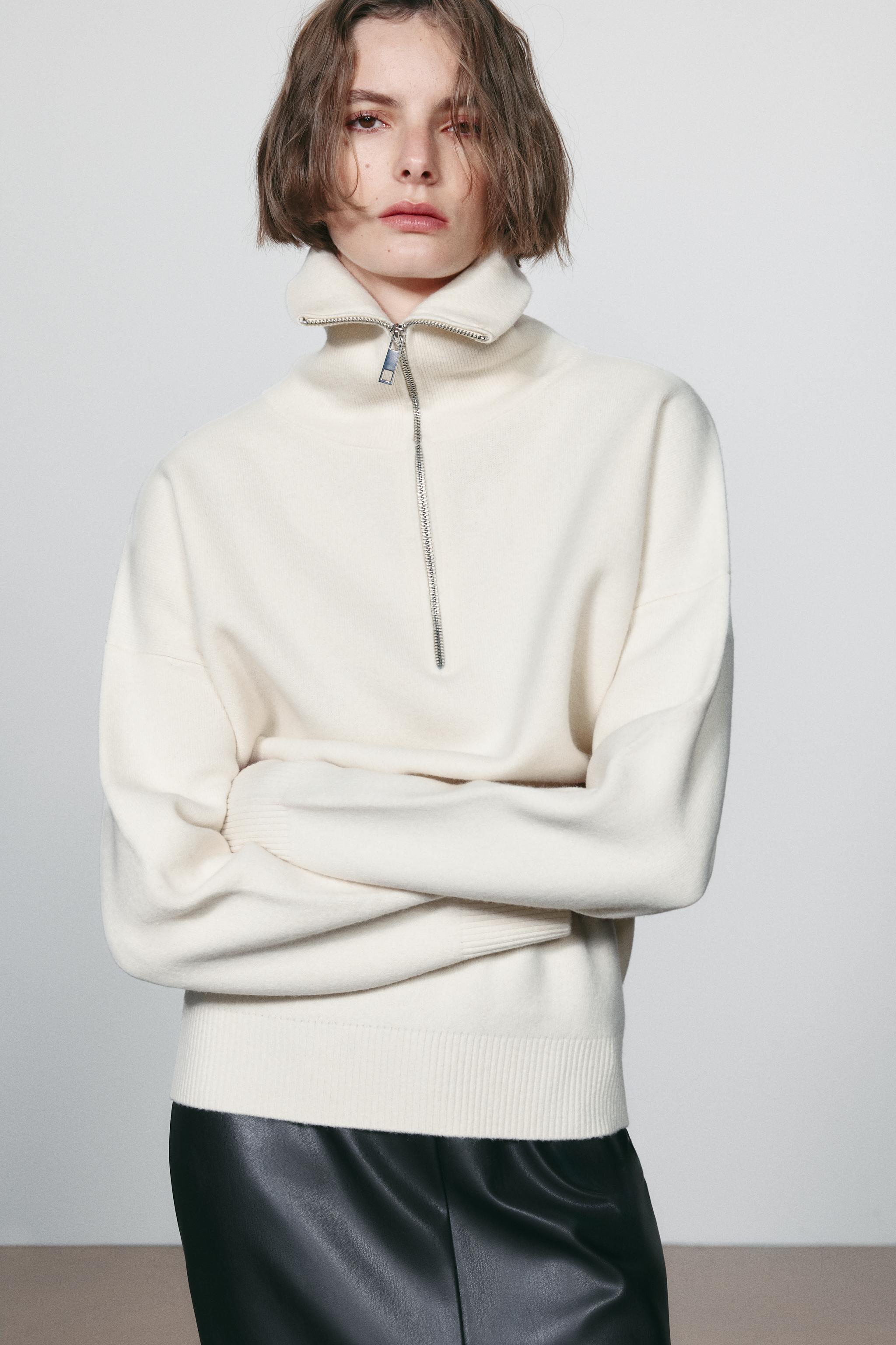 96% WOOL OVERSIZED MOCK NECK SWEATER