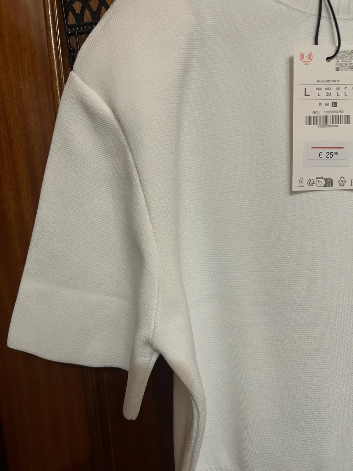 KNIT SHORT SLEEVE JUMPER WITH SHOULDER PADS - Image 4