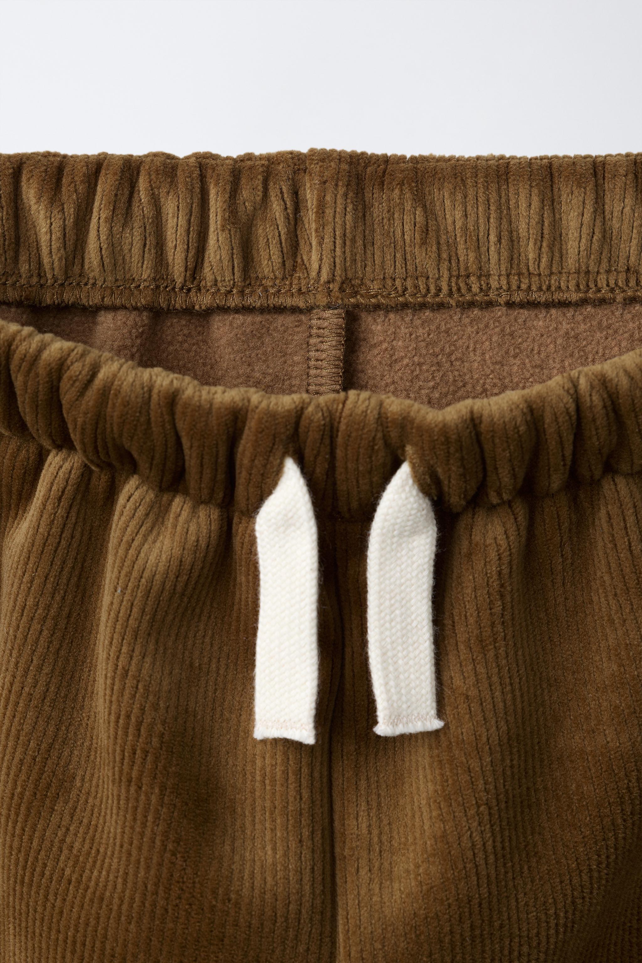 PANTALON JOGGER EN VELOURS CÔTELÉ
