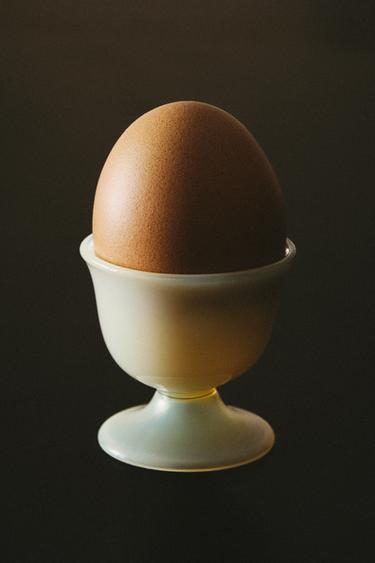 ボロシリケイトガラス エッグスタンドイエローZaraのボロシリケイトガラス エッグスタンド - イエロー 