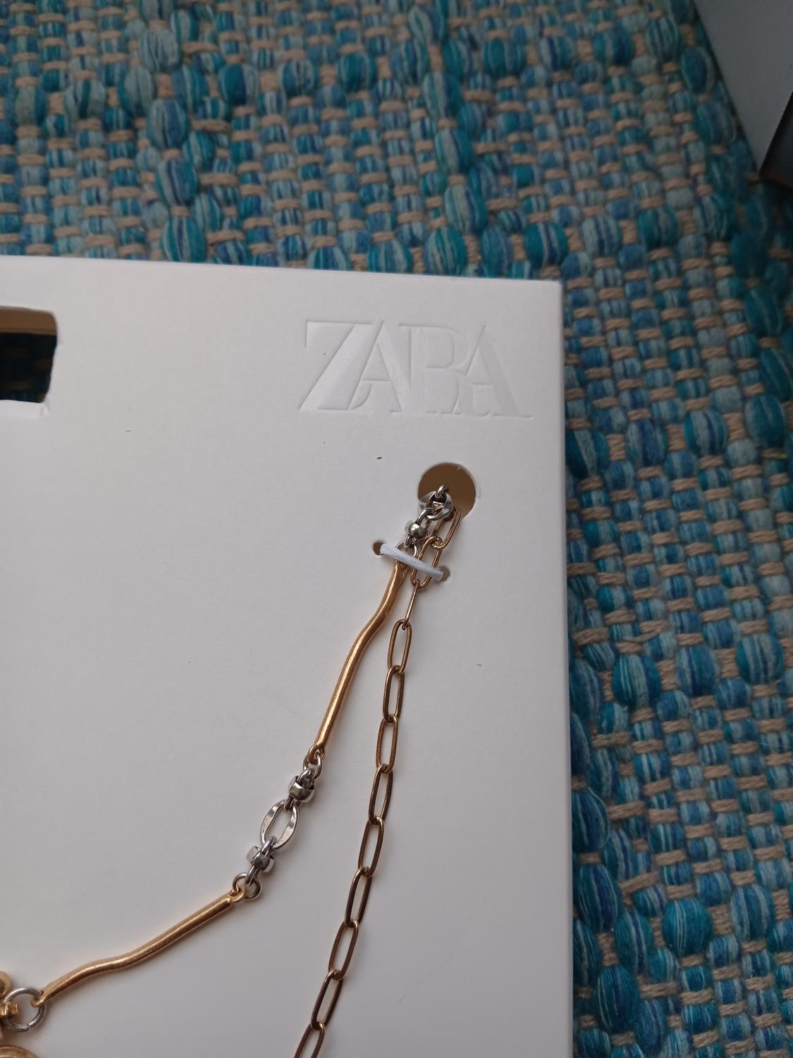PACK OF 2 NECKLACES WITH BOX CHARMS - Image 4