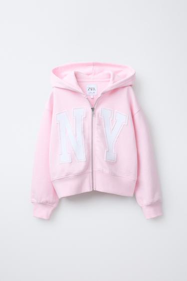 SUDADERA CROPPED CAPUCHA CREMALLERA VARSITY - Rosa de Zara