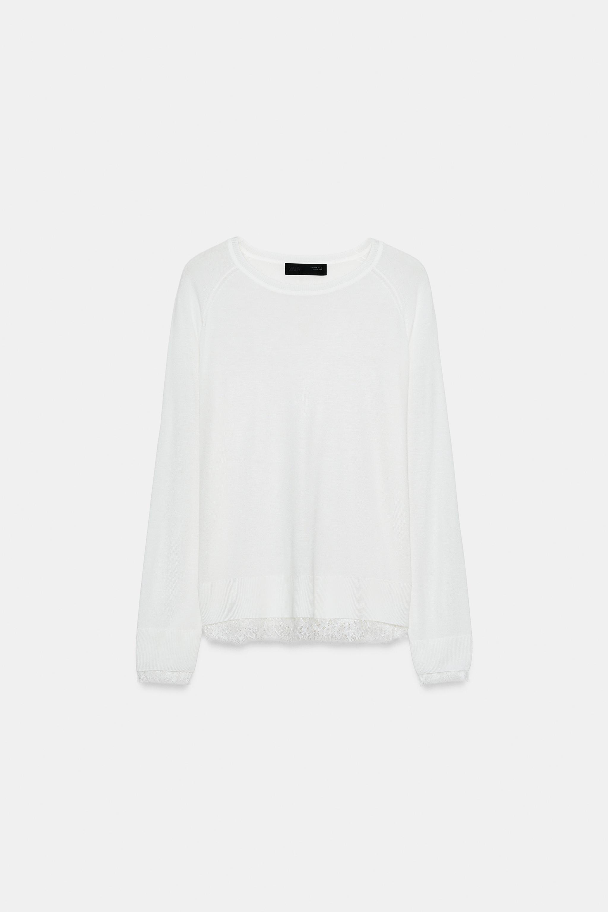 PULL EN MAILLE AVEC DENTELLE