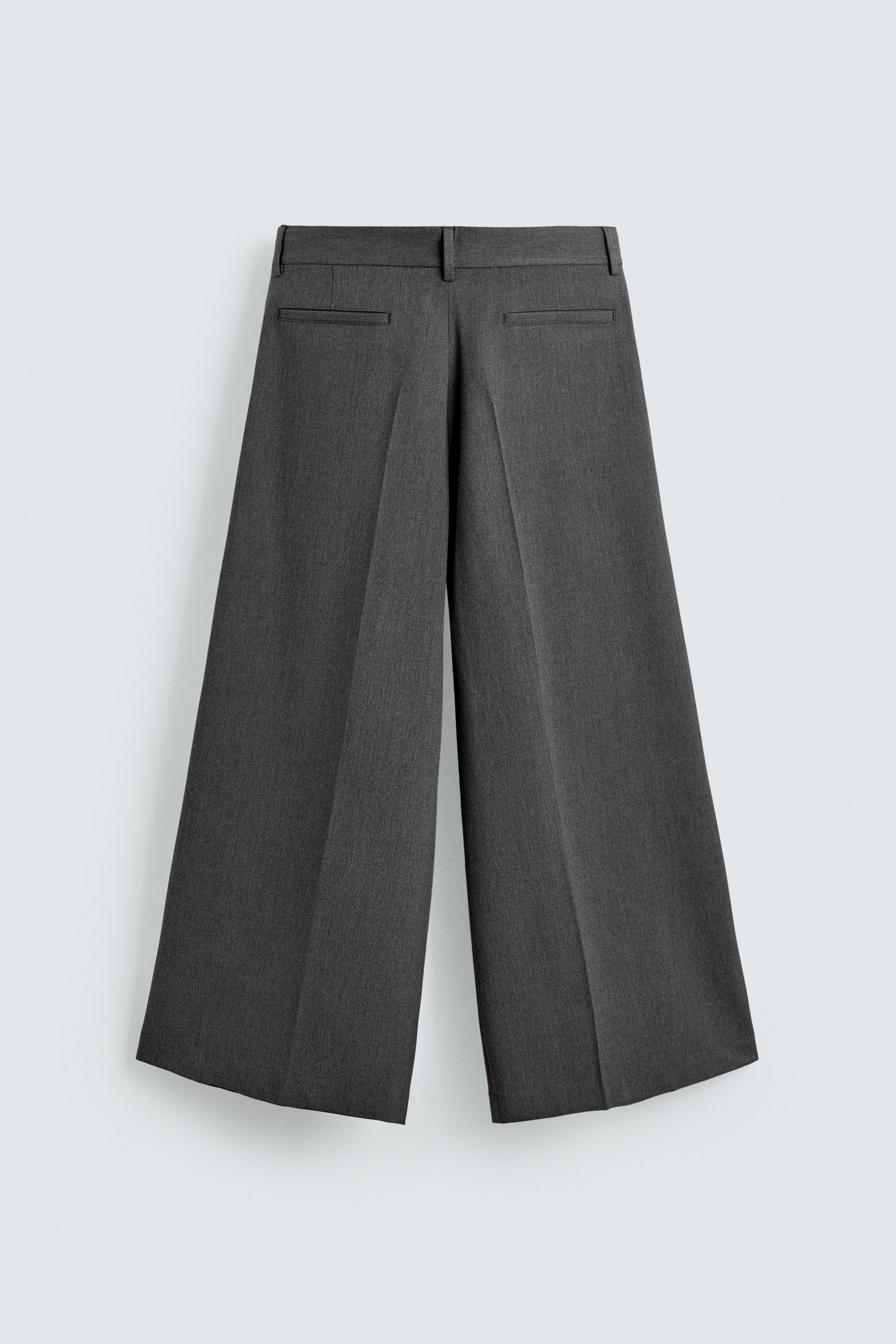 PLEATED WIDE FIT PANTS