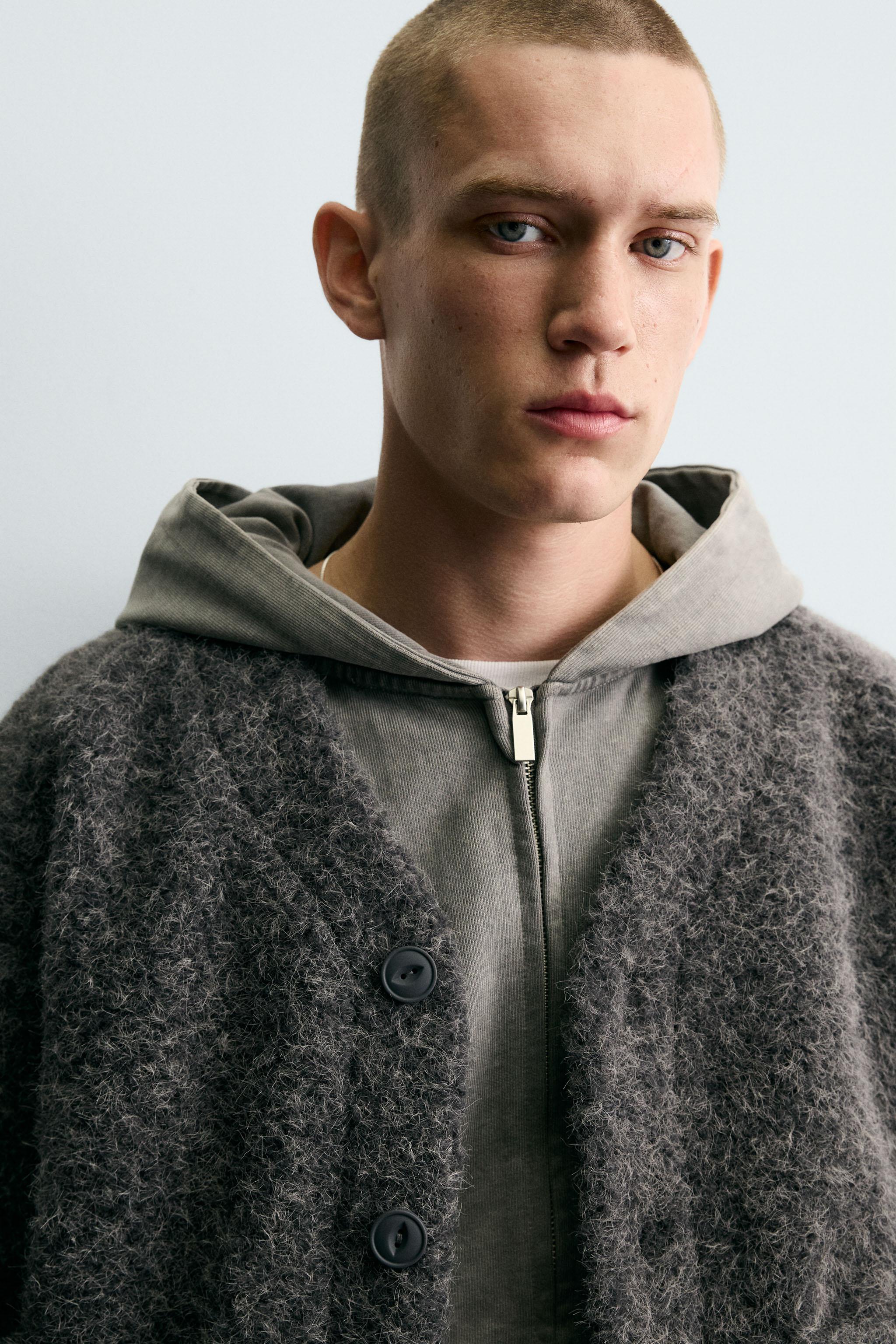 TEXTURED POCKET CARDIGAN