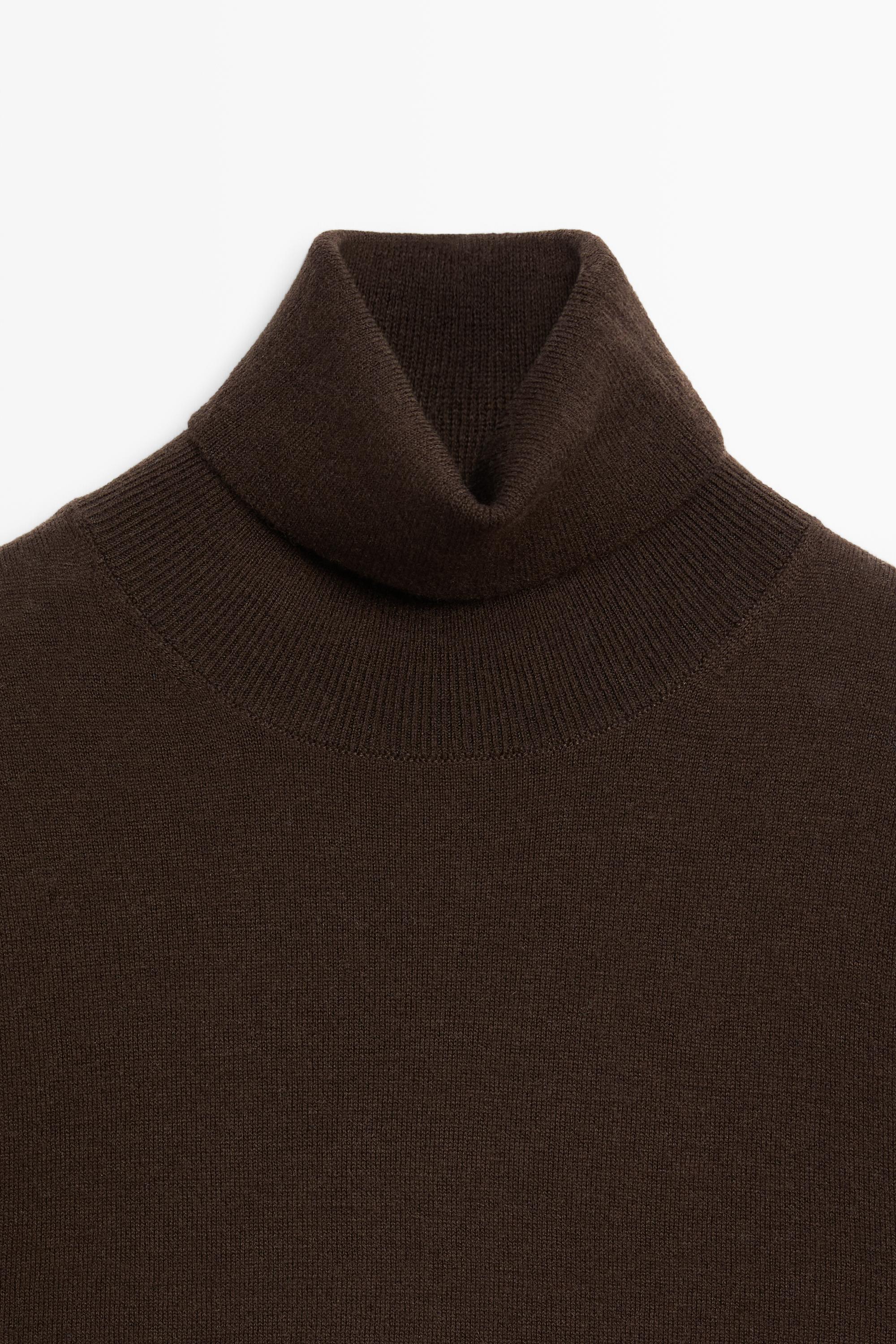 Wool blend turtleneck knit sweater