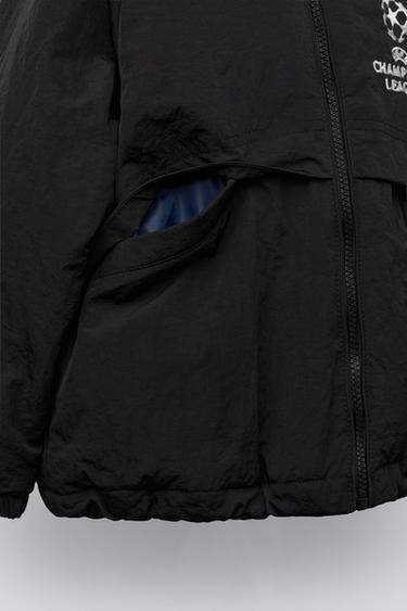BLOUSON À CAPUCHE CACHÉE DÉPERLANT UEFA CHAMPIONS LEAGUE ® - Noir de Zara - Image 5