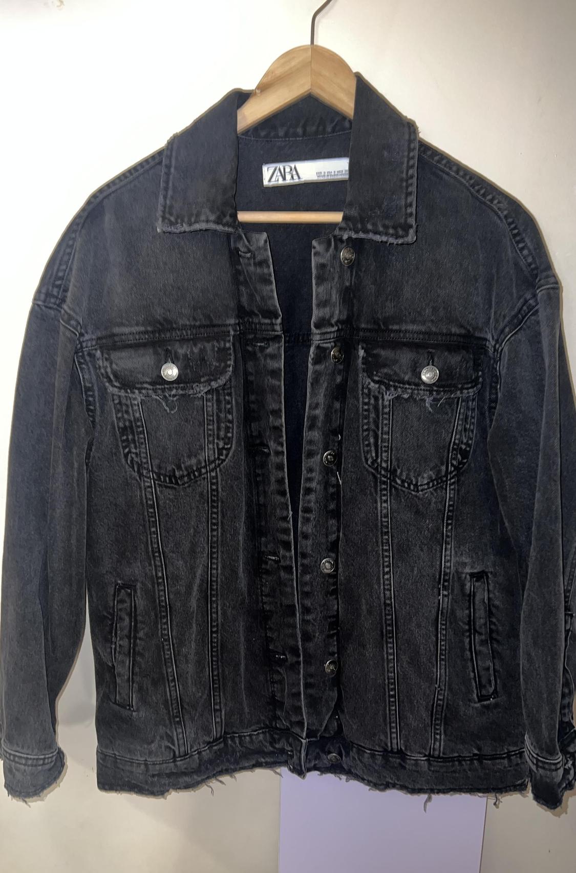 OVERSIZED RIPPED DENIM JACKET