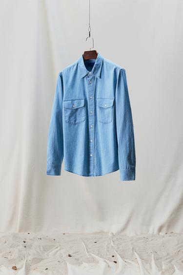 LEHKÁ DŽÍNOVÁ KOŠILE AARON LEVINE X ZARA - střední modrá od Zara