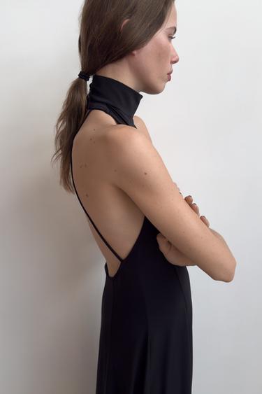 VESTIDO LONGO GOLA ALTA - Preto da Zara