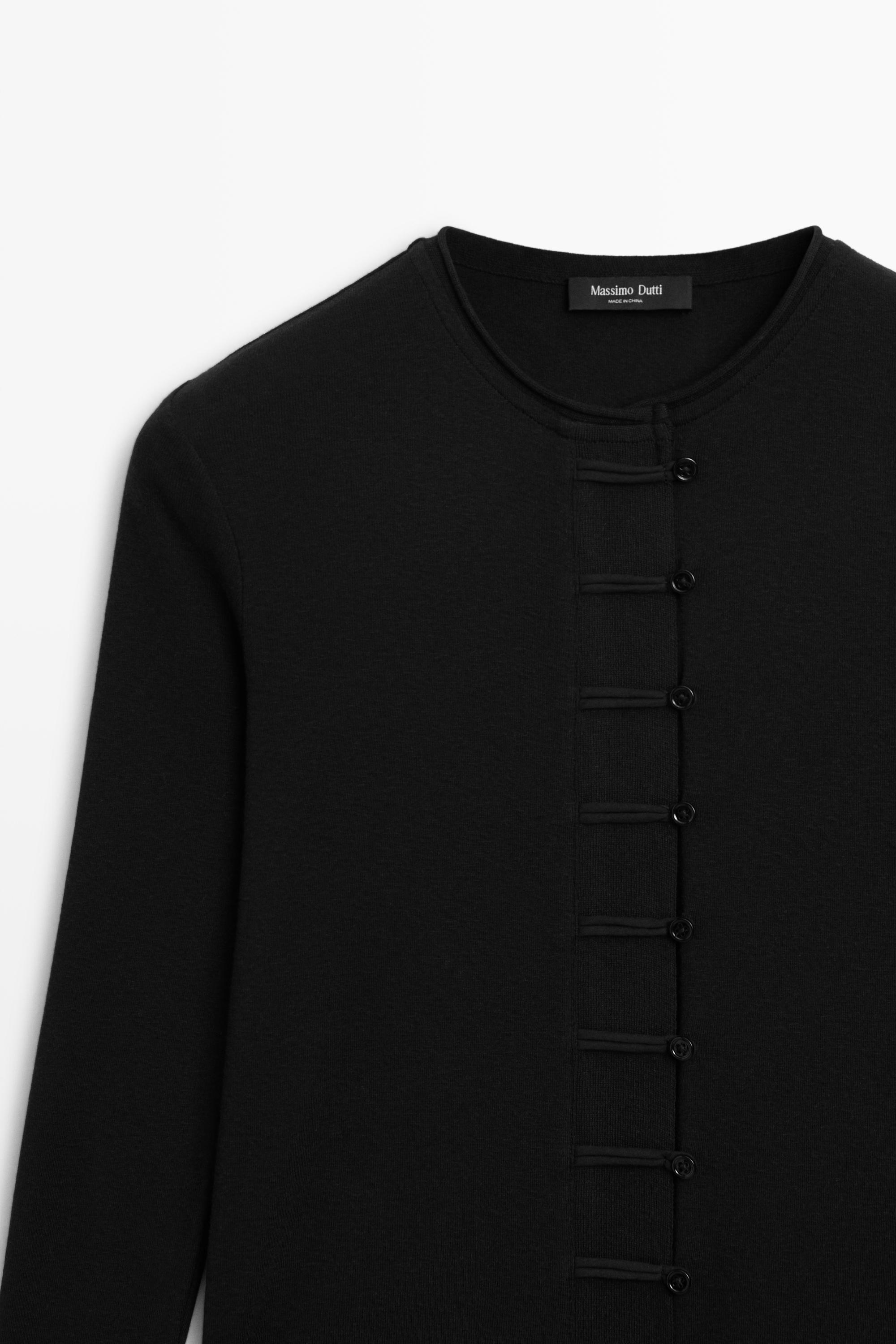 Cotton blend T-shirt with button detail