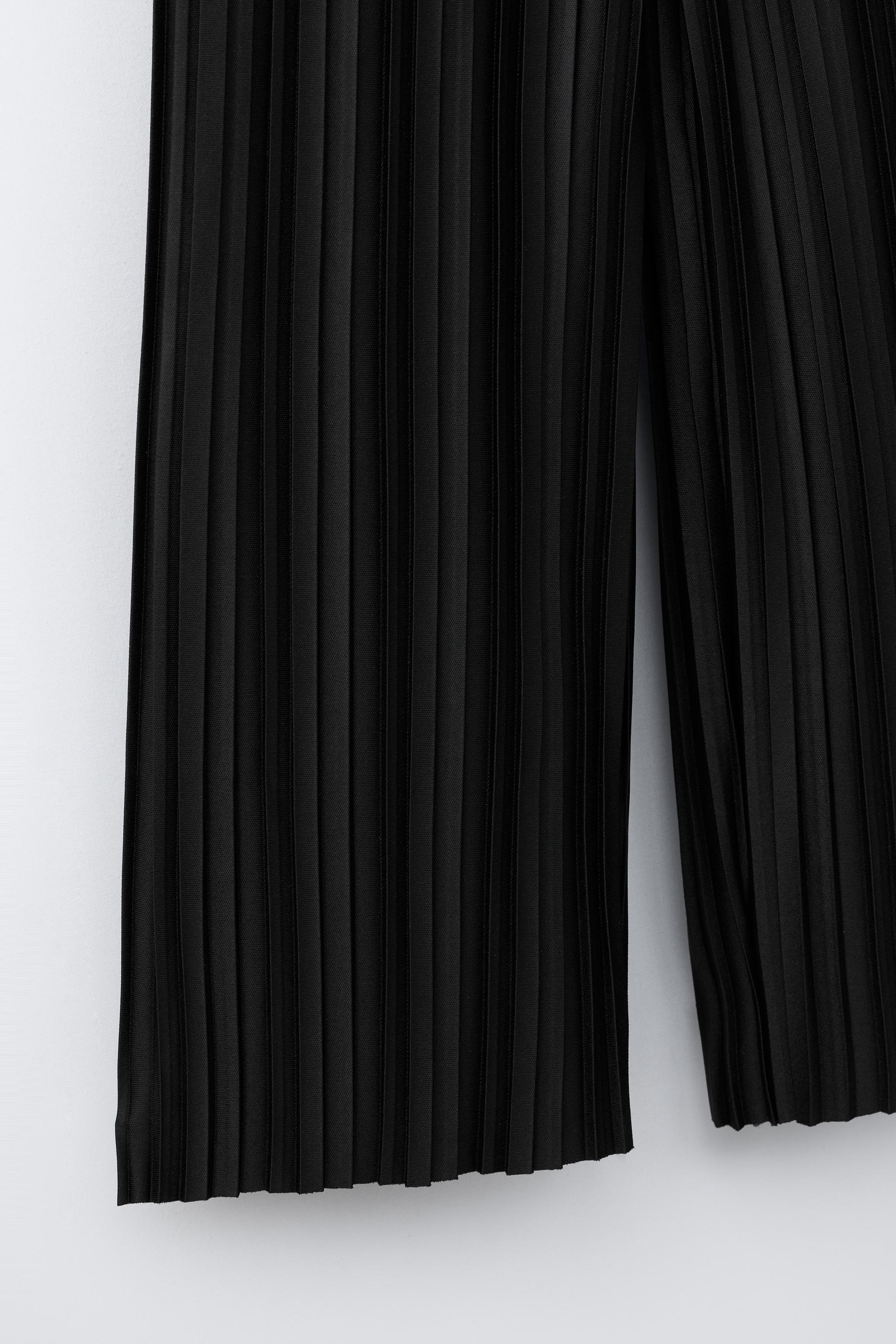 PLEATED WIDE LEG PANTS