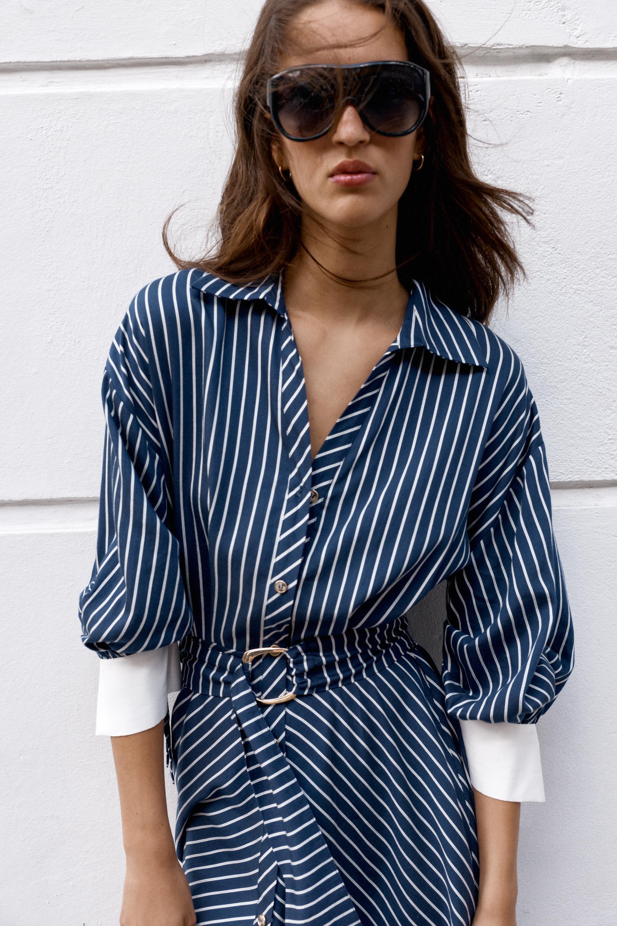 ROBE MI-LONGUE RAYÉE AVEC CEINTURE