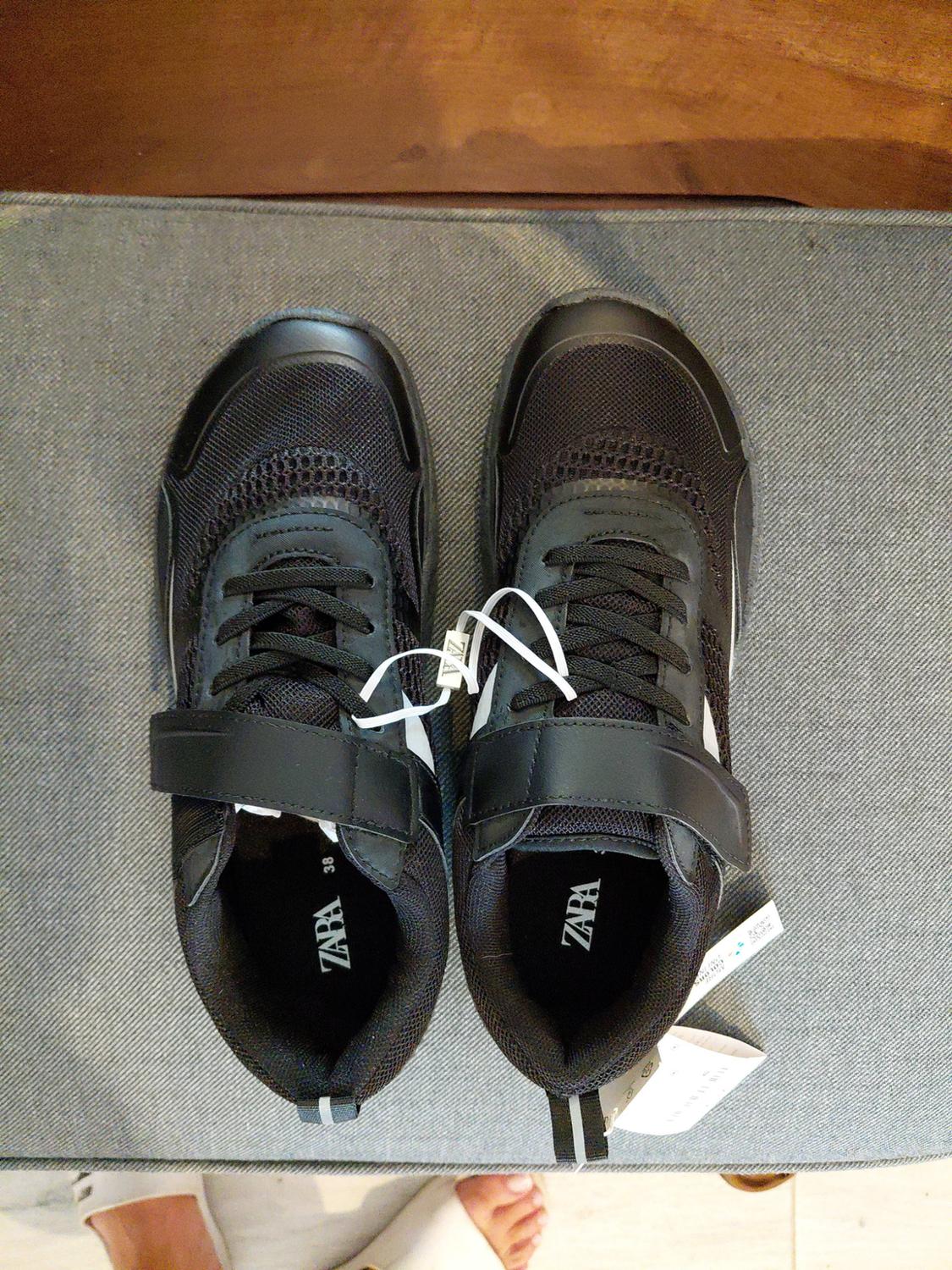 BAREFOOT TRAINERS - Image 2