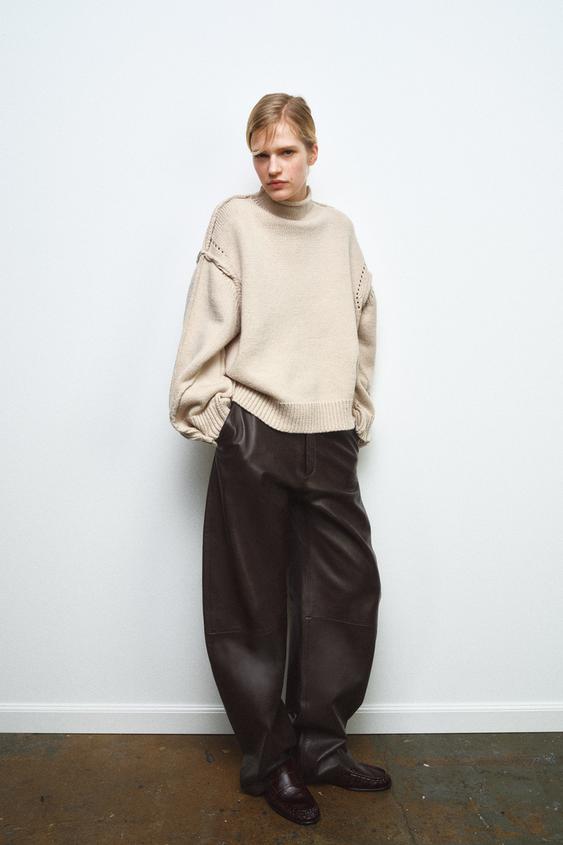 SEAM DETAIL KNIT SWEATER