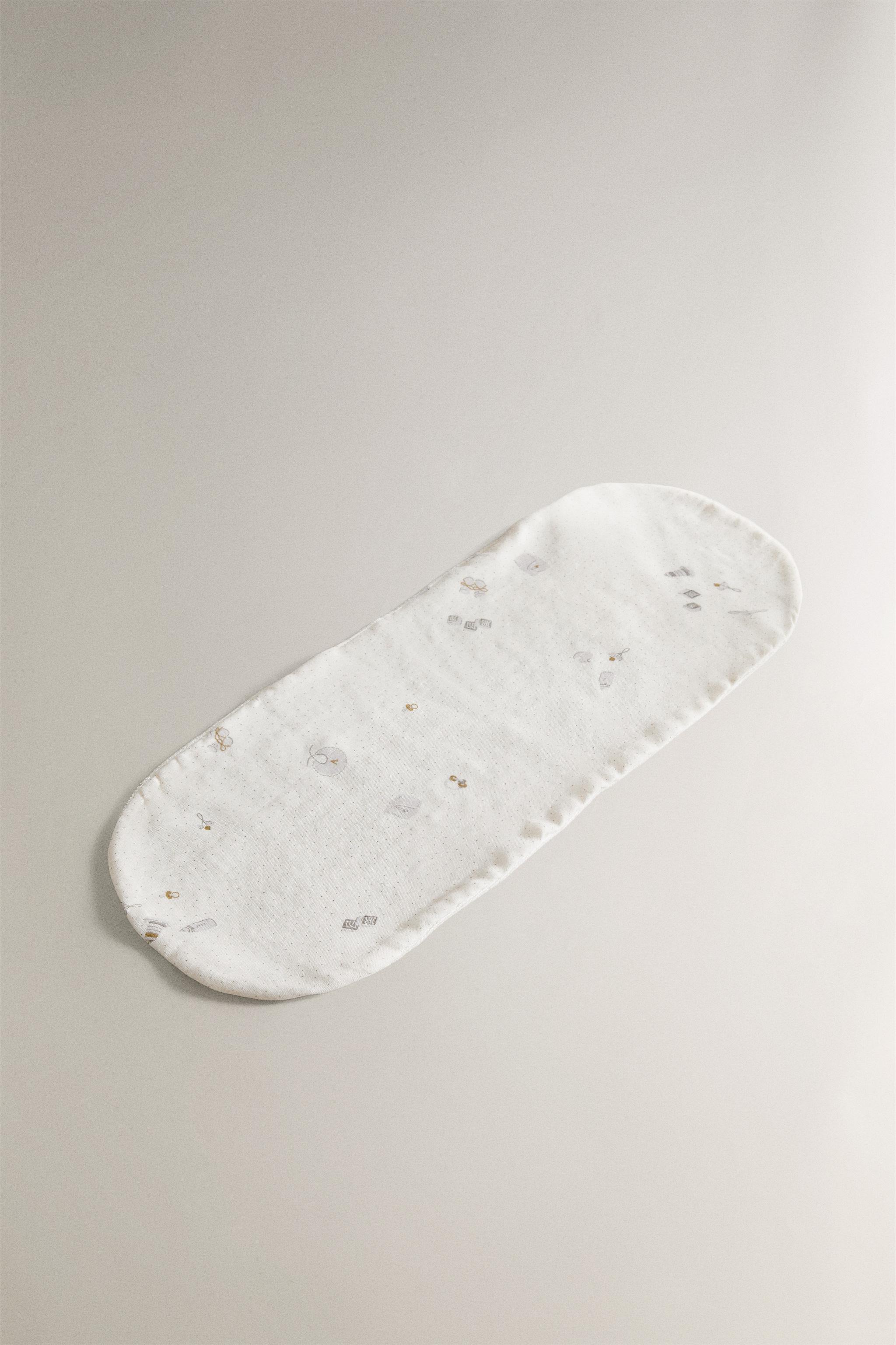 BAVOIR BÉBÉ ÉPAULE