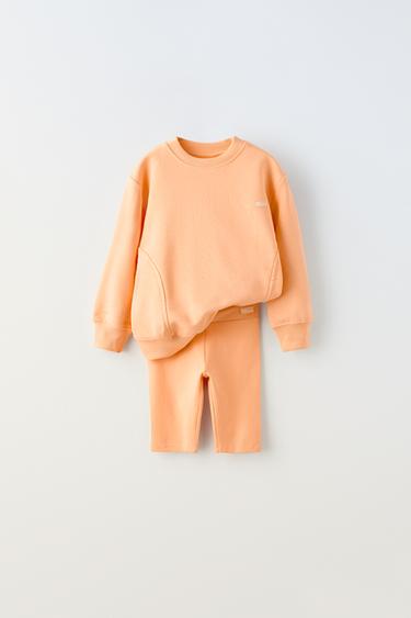КОМПЛЕКТ ИЗ ТОЛСТОВКИ И ШОРТОВ-ВЕЛОСИПЕДОК — Ярко-оранжевый от Zara — изображение 0