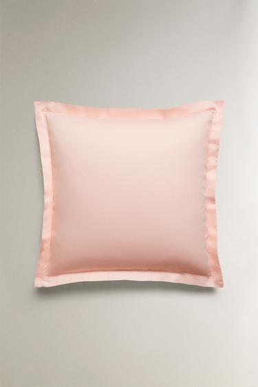 SATEEN PILLOWCASE WITH TRIM (300 THREAD COUNT) - Pastel pink by Zara - Image 1