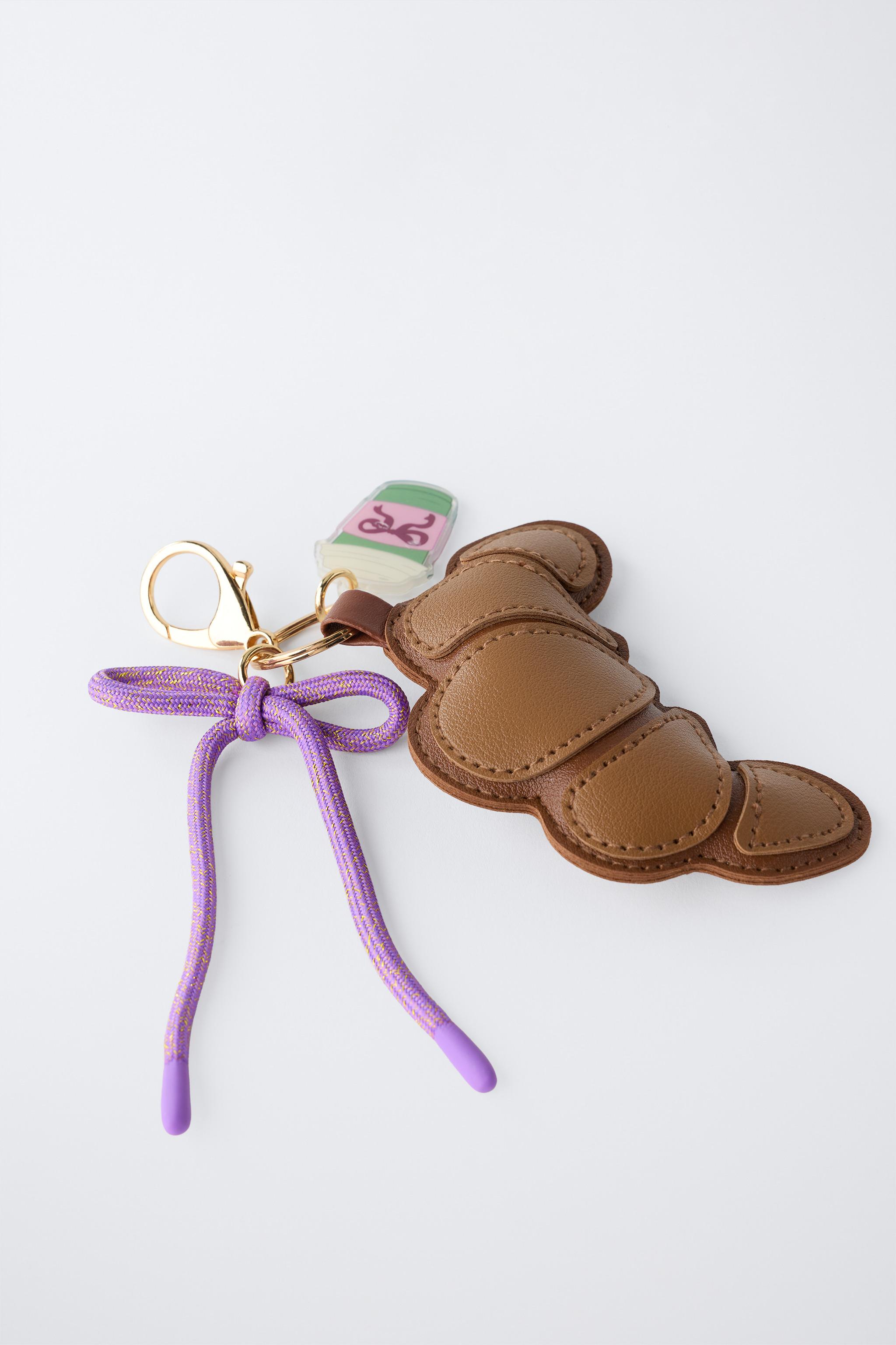 CROISSANT AND CUP KEYCHAIN