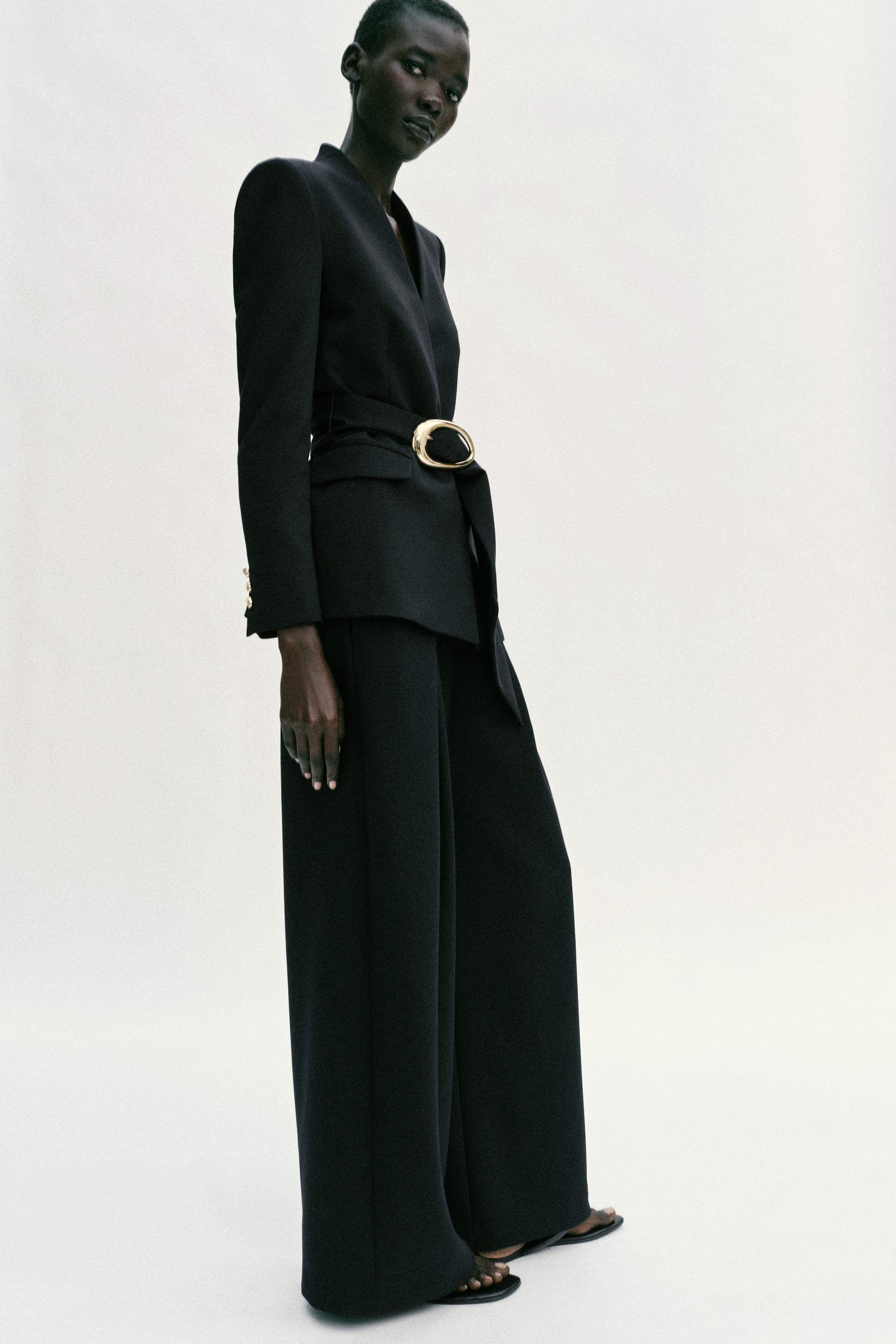 GOLD BUCKLE BELTED BLAZER SET