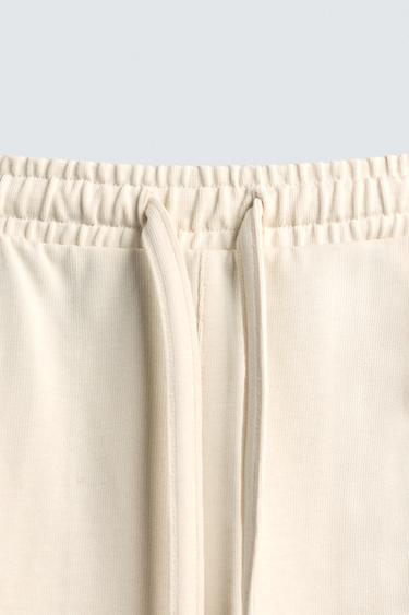 SHORT CONFORT À JOURS - Blanc cassé de Zara - Image 7