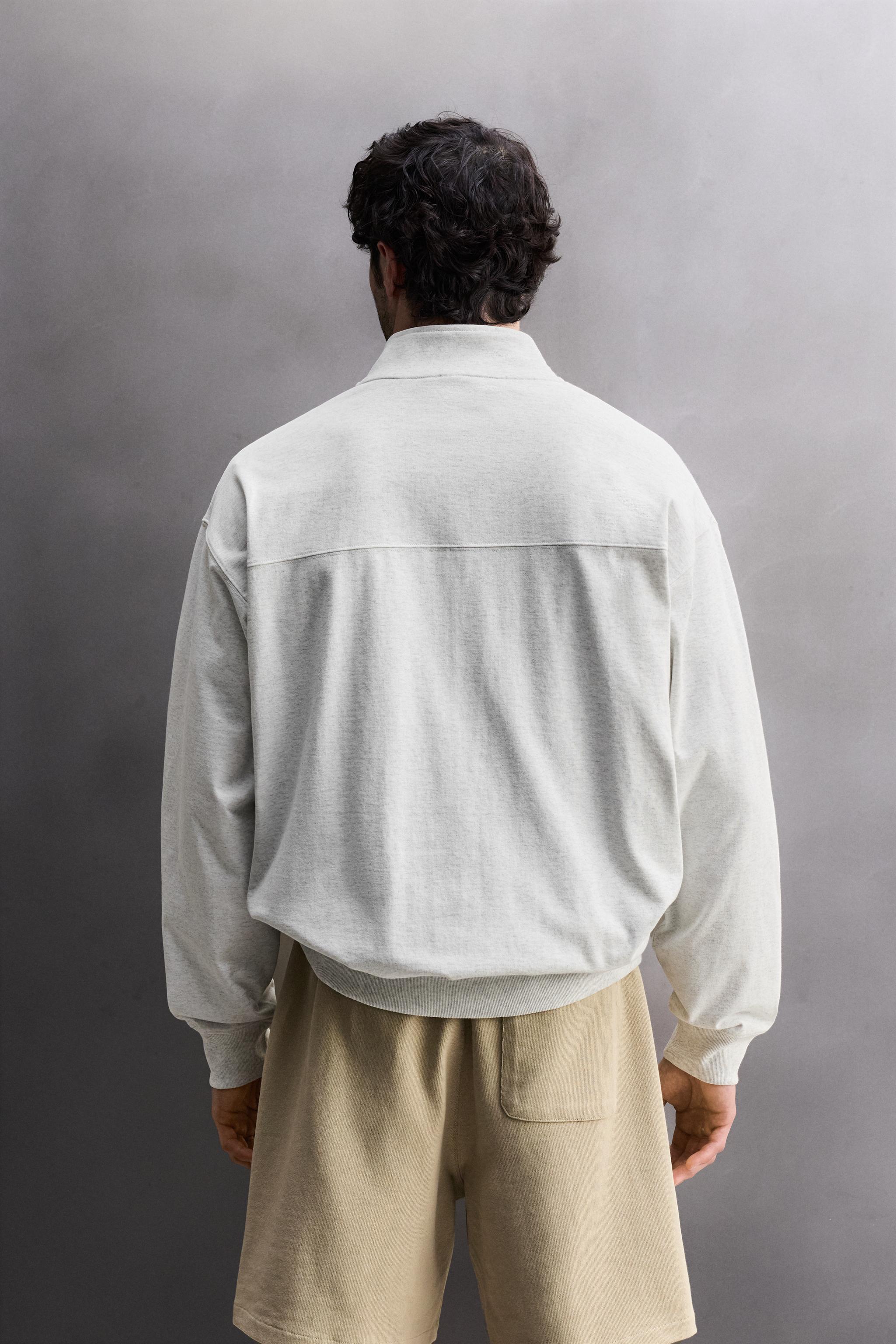 RELAXED FIT ZIP-UP SWEATSHIRT