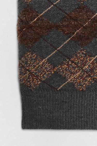 GILET EN MAILLE À LOSANGES TEXTURÉE SOSHIOTSUKI X ZARA - Gris anthracite de Zara - Image 7