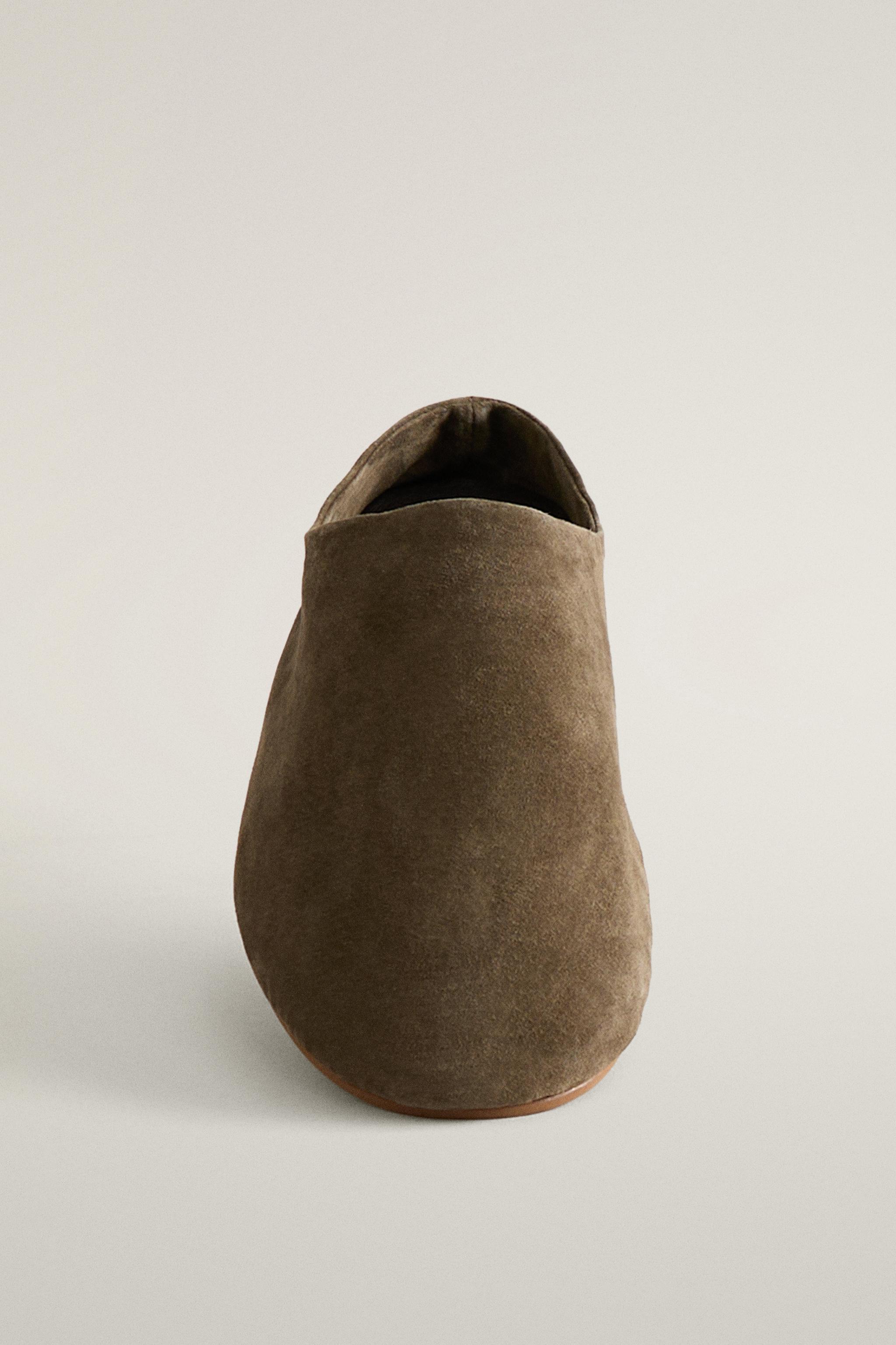 MULES EN CUIR