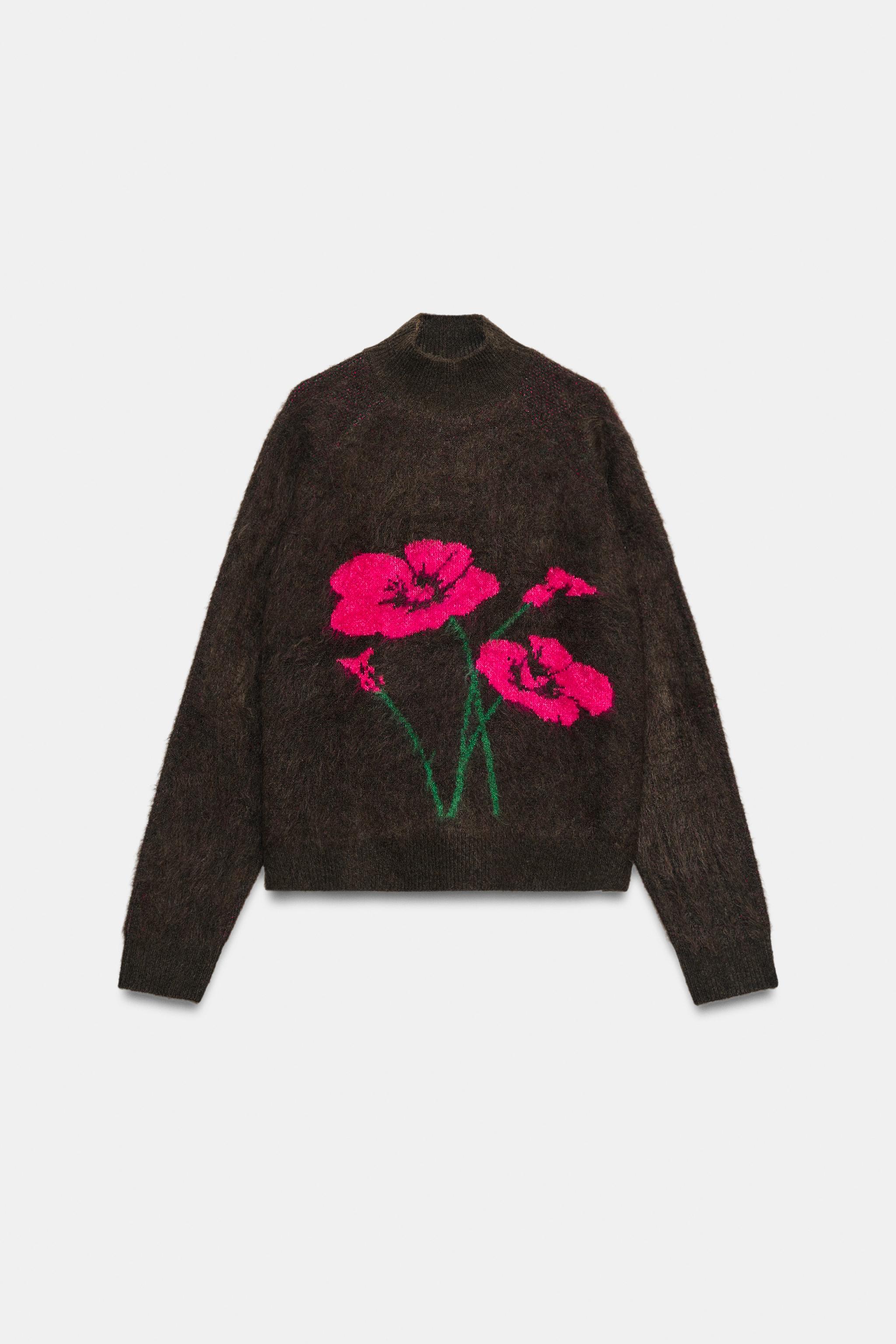 PULL EN MAILLE À FLEURS