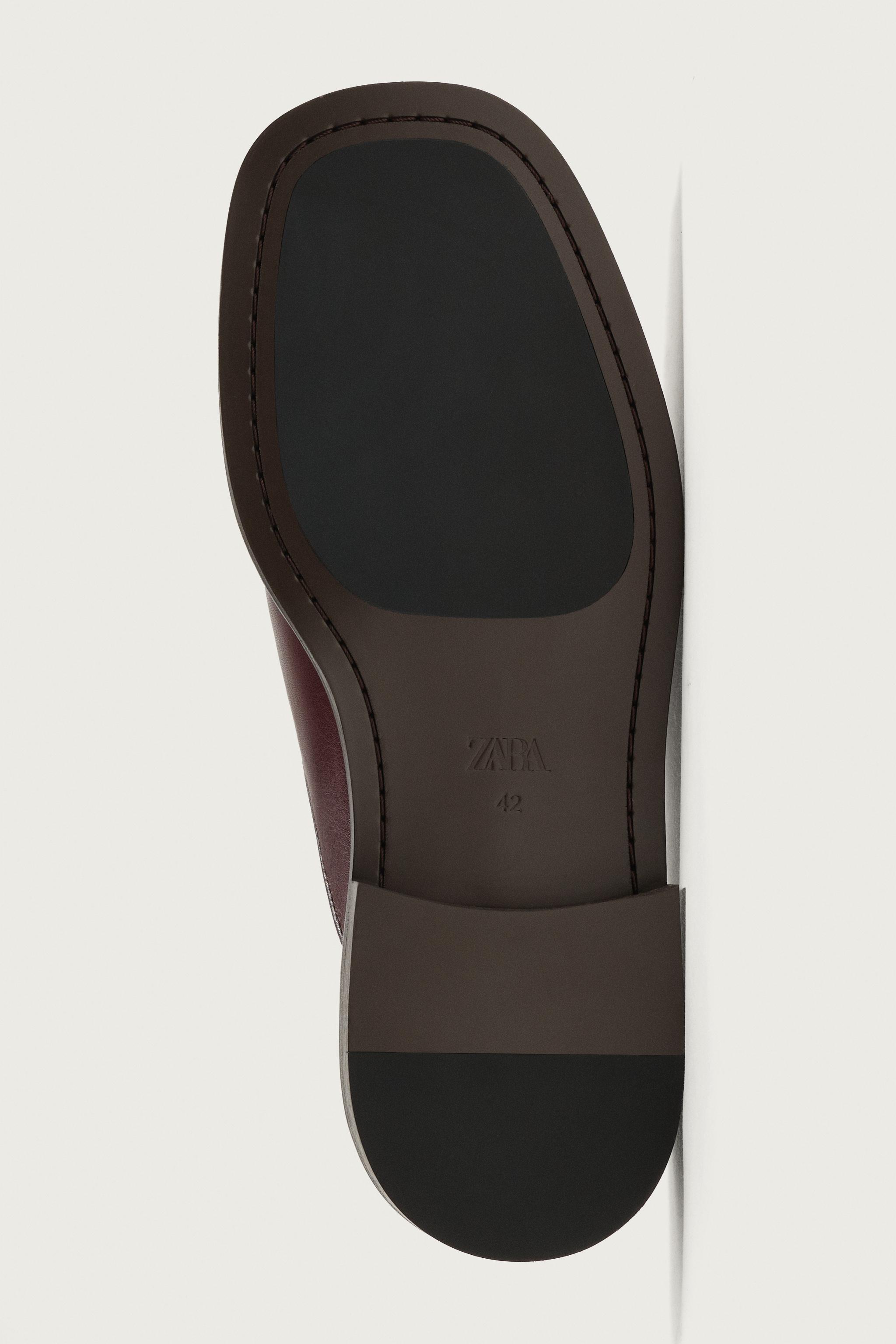 LEATHER CLOGS