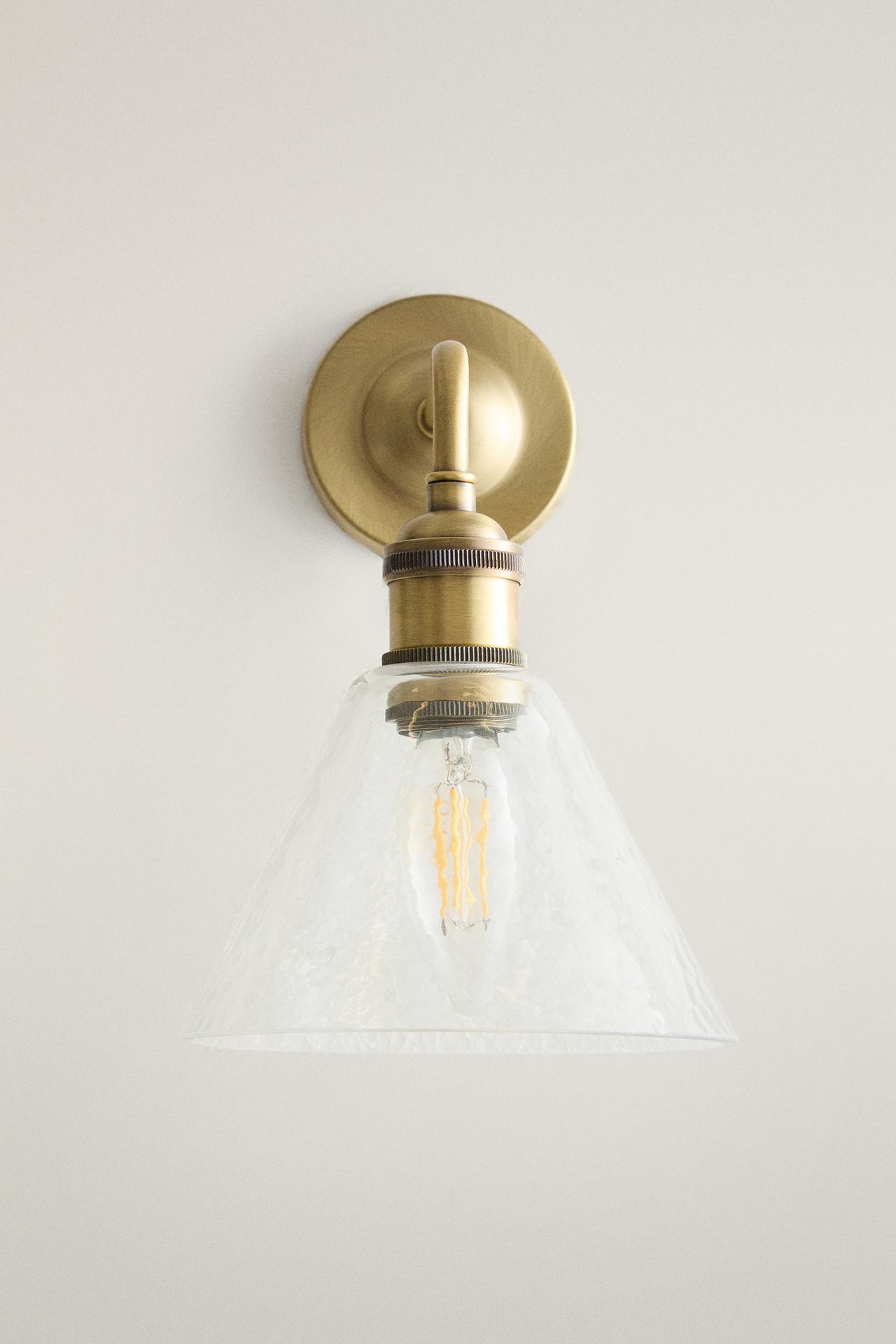 LAMP | WALL LIGHT IN TEXTURED METAL AND GLASS
