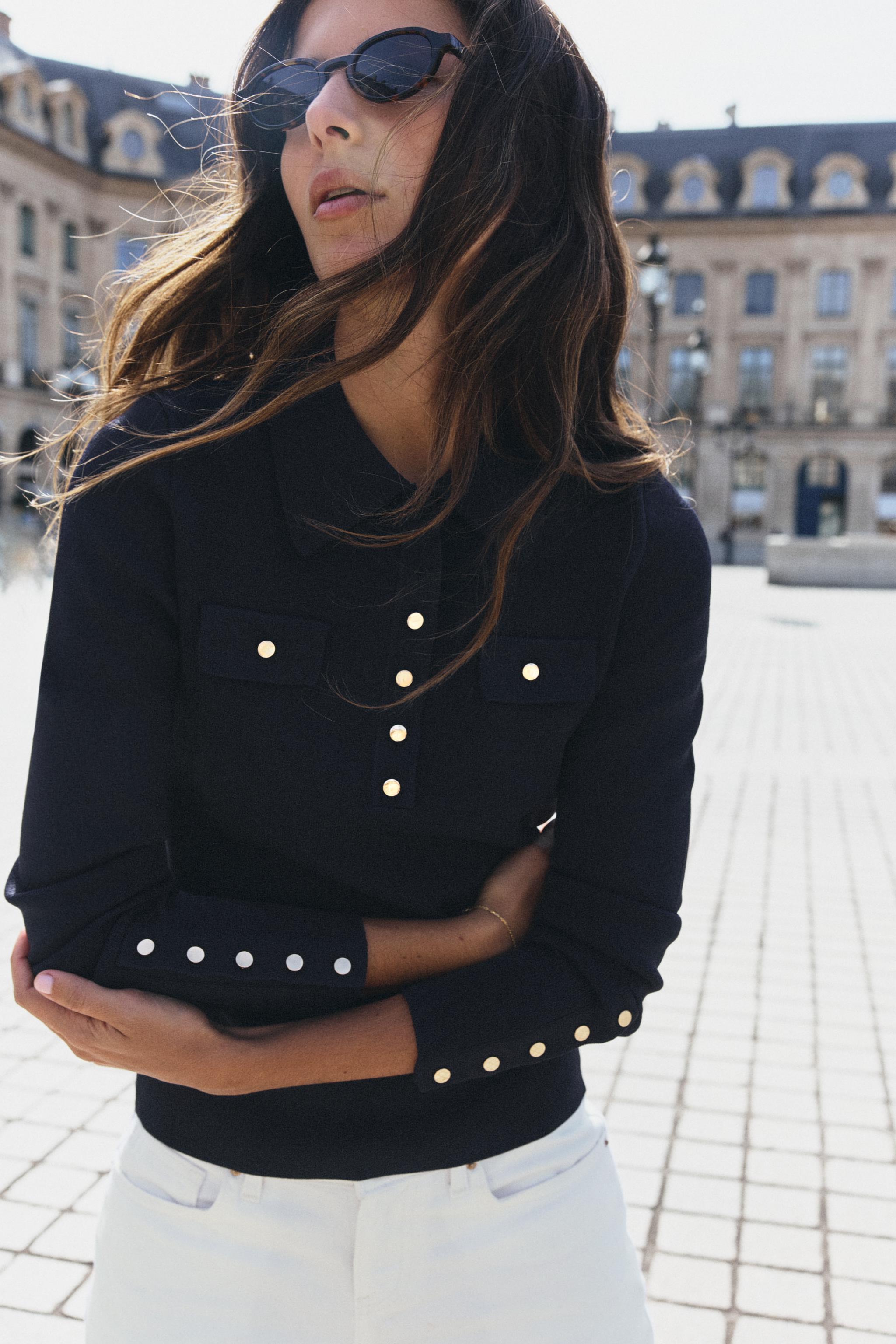 POLO EN MAILLE À PATTES DE BOUTONNAGE