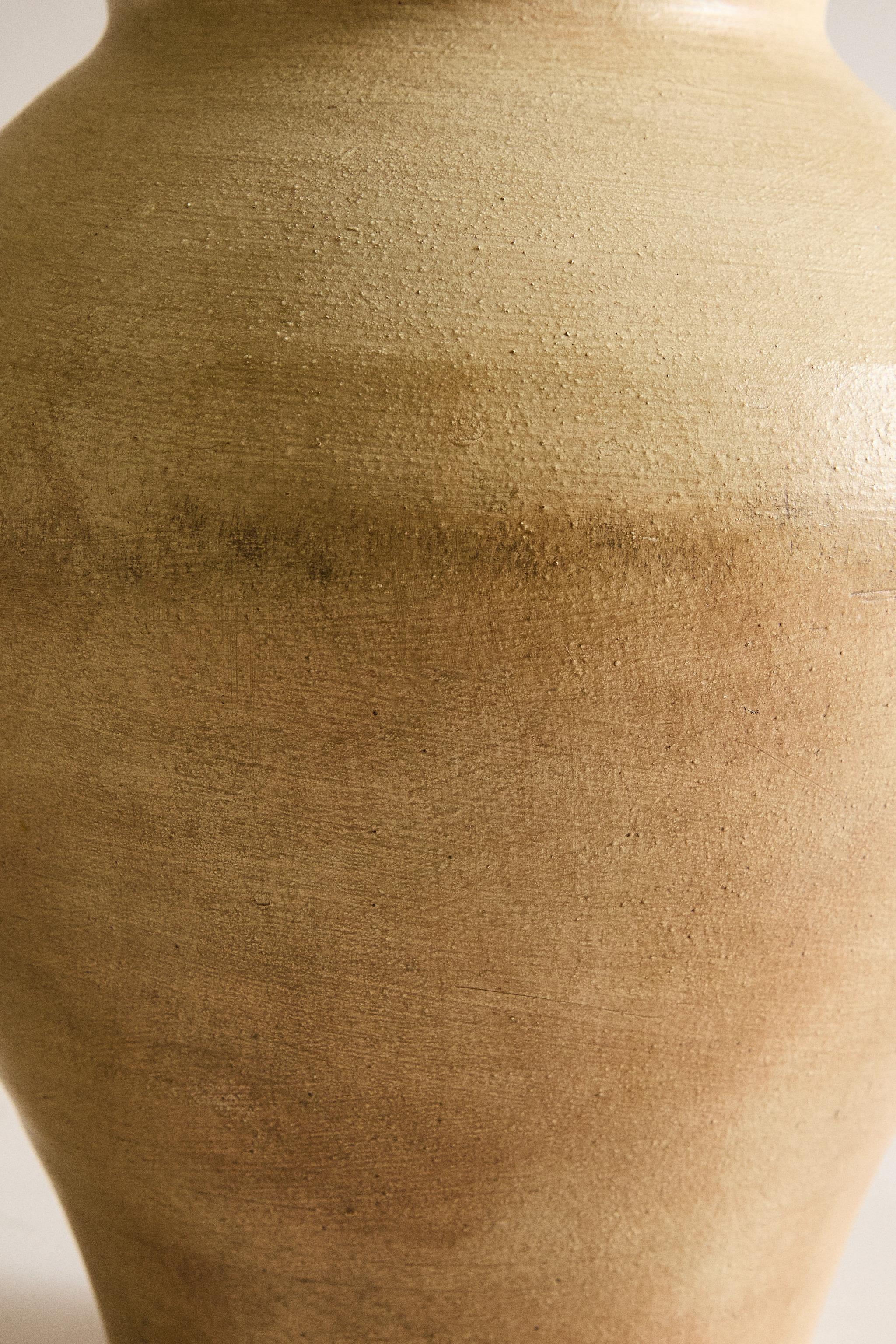 VASE TERRE CUITE CLAIR