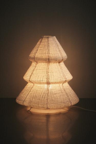 LINEN CHRISTMAS TREE LAMP (46 CM) - خَام الخاص بـ Zara