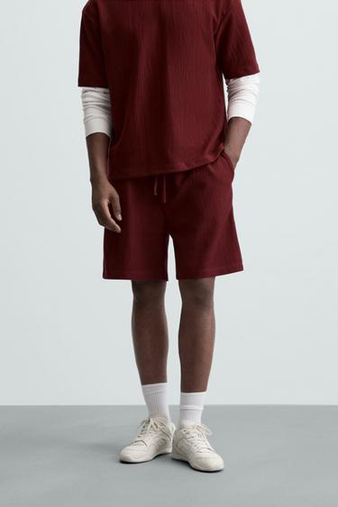 BERMUDA JOGGER ESTRUCTURA - Rojo medio de Zara
