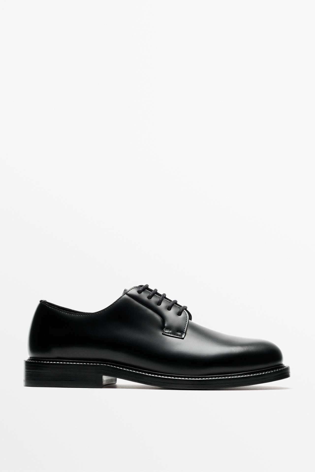 Leather dress blucher shoe — Black